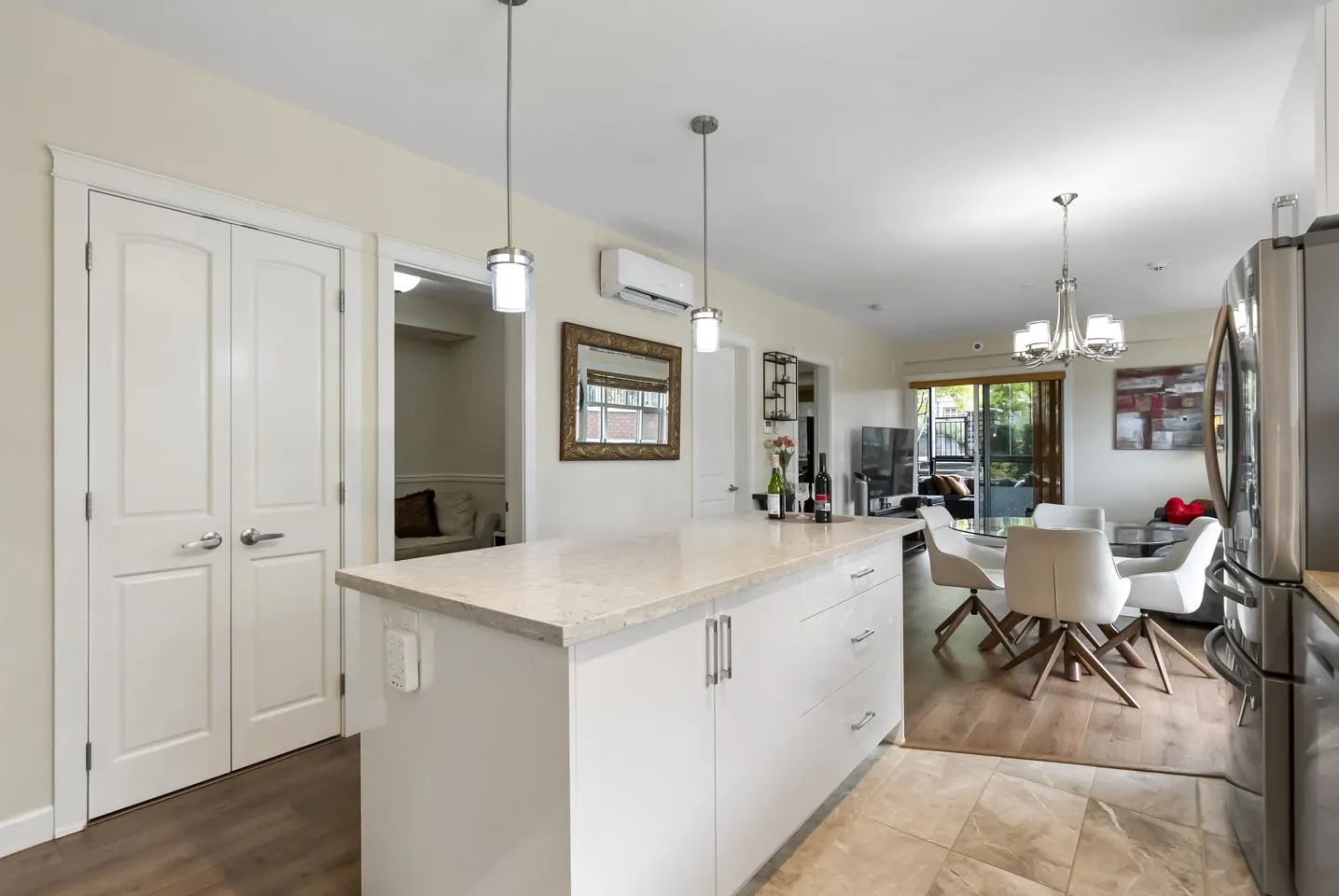 212 20376 86 Avenue
