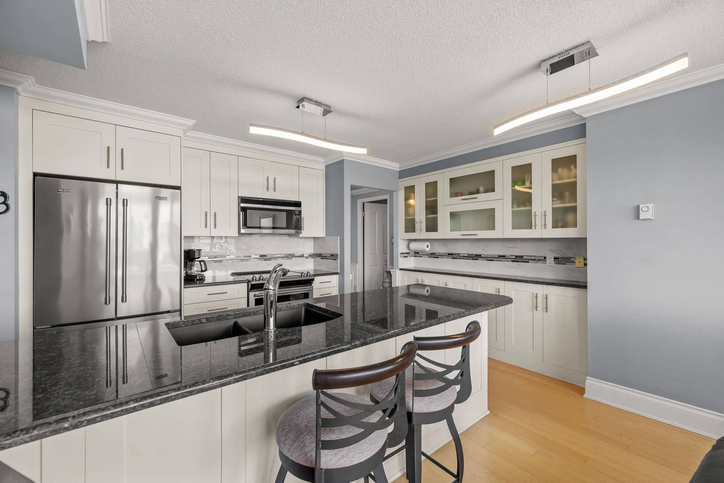2002 1245 Quayside Drive