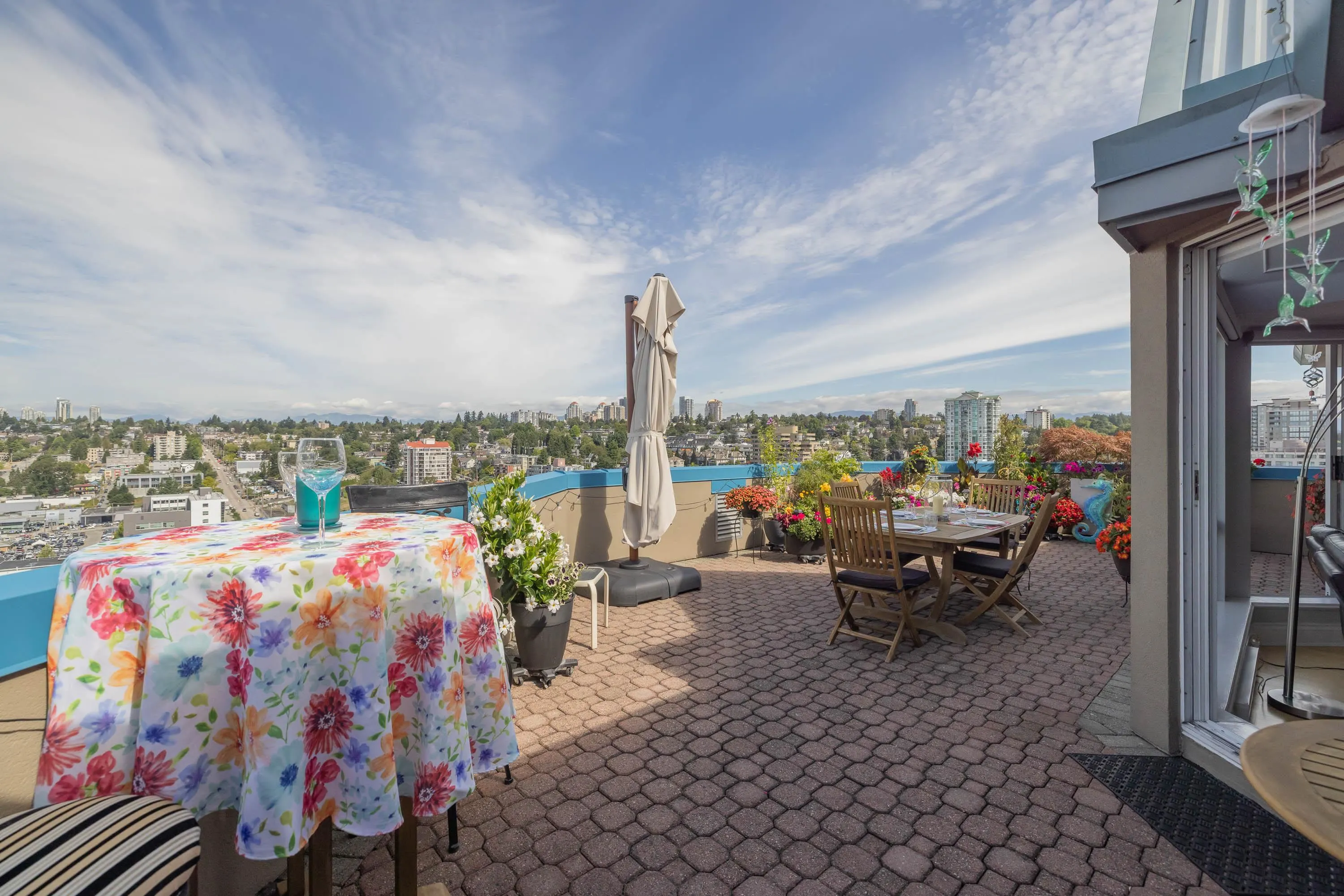 2002 1245 Quayside Drive