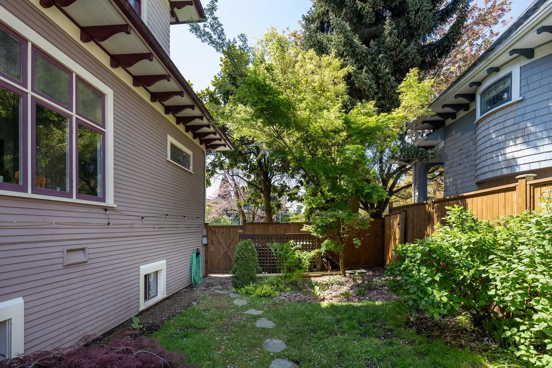329 Pine Street