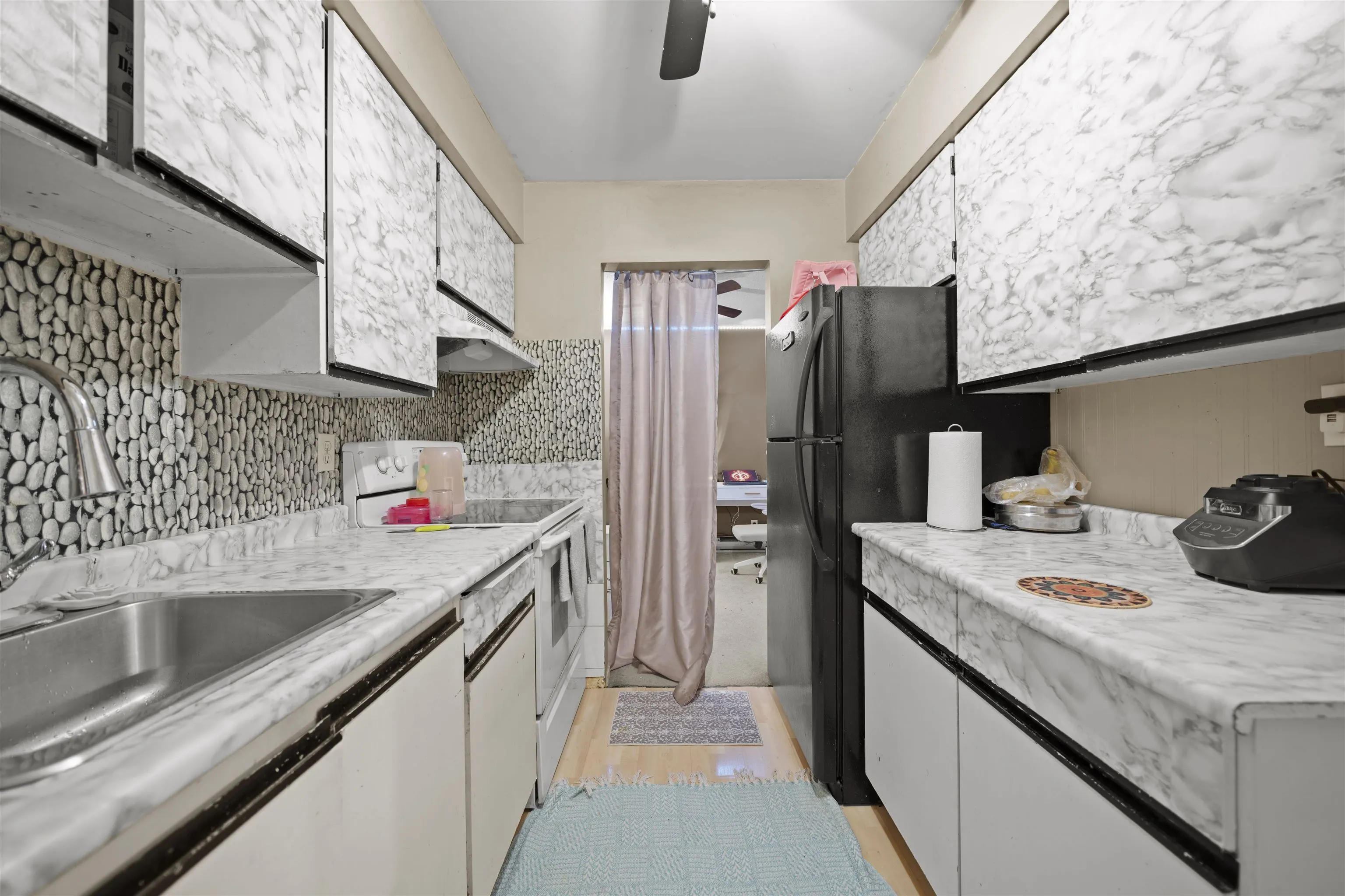 916 10620 150 Street
