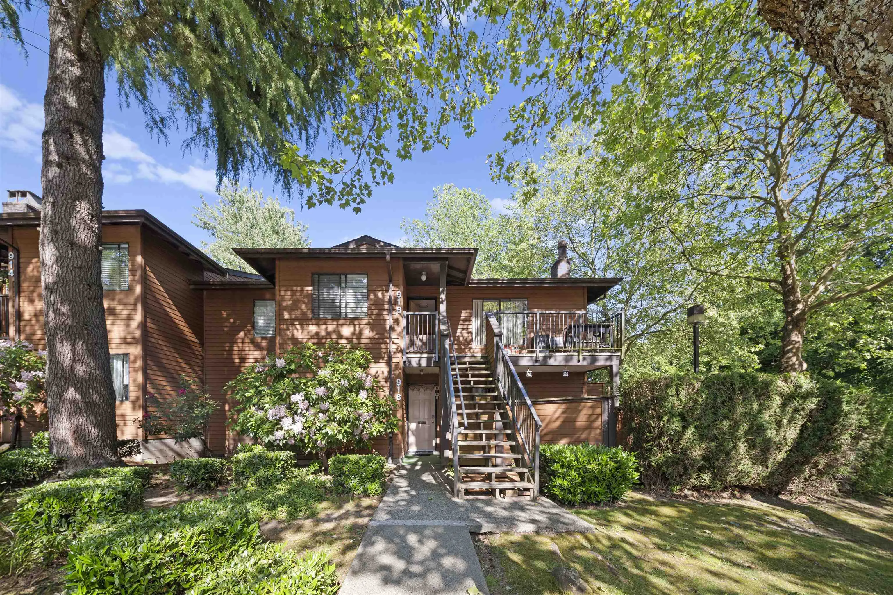 916 10620 150 Street