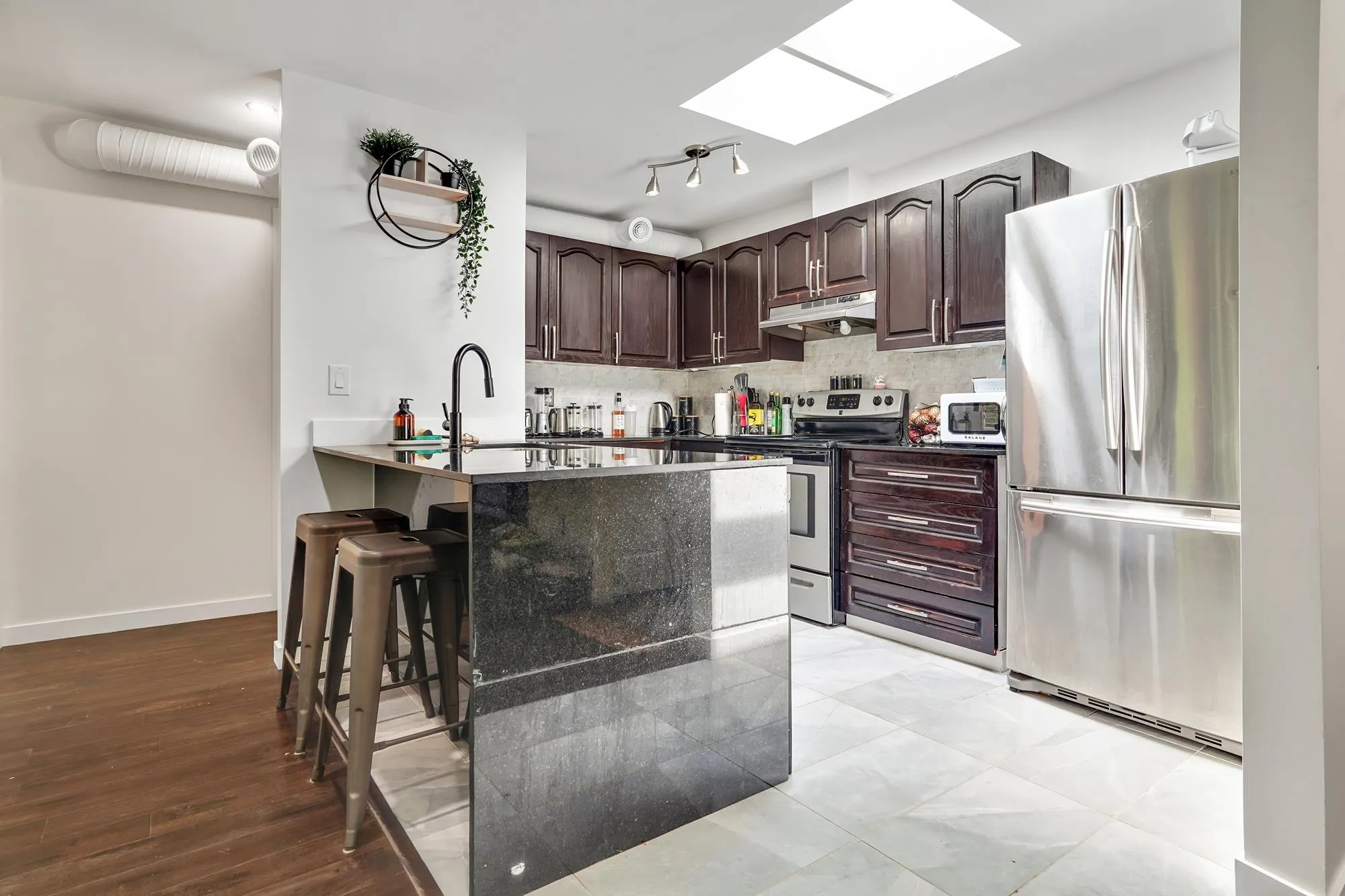 17 Mount Royal Drive