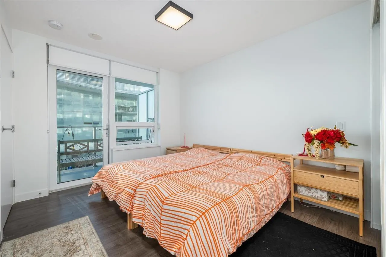 2705 908 Quayside Drive