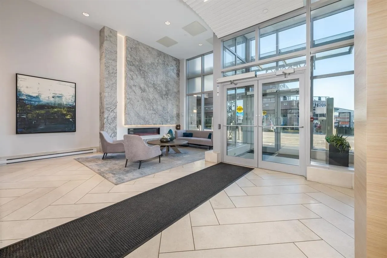 2705 908 Quayside Drive