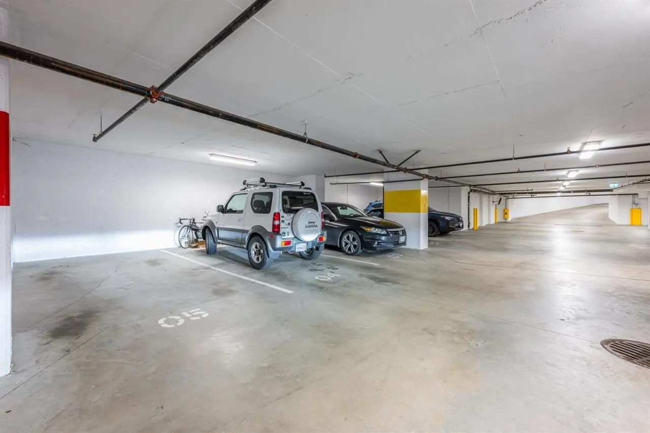 2705 908 Quayside Drive