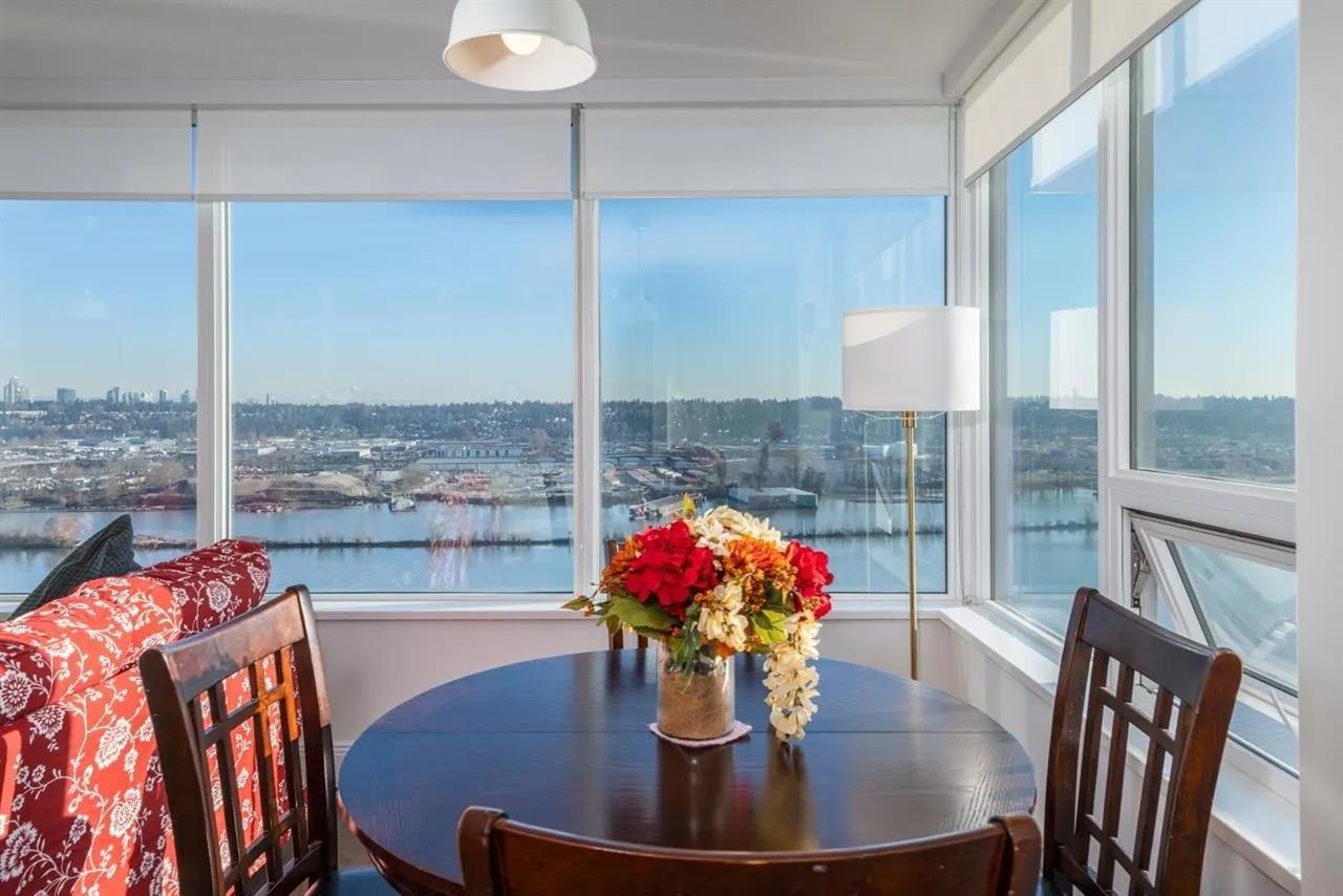 2705 908 Quayside Drive