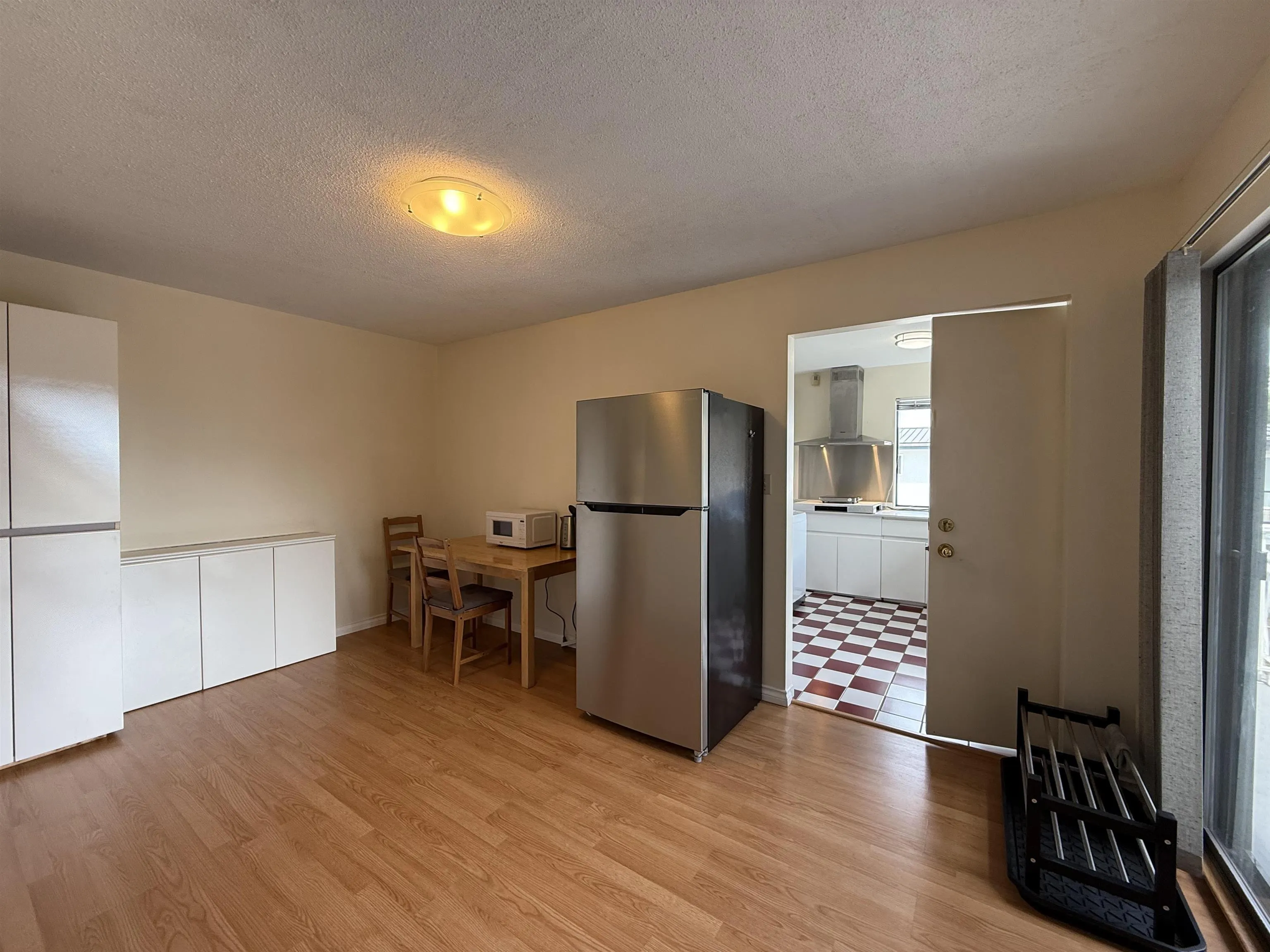 Upper Rental Su 67xx Cairns Court
