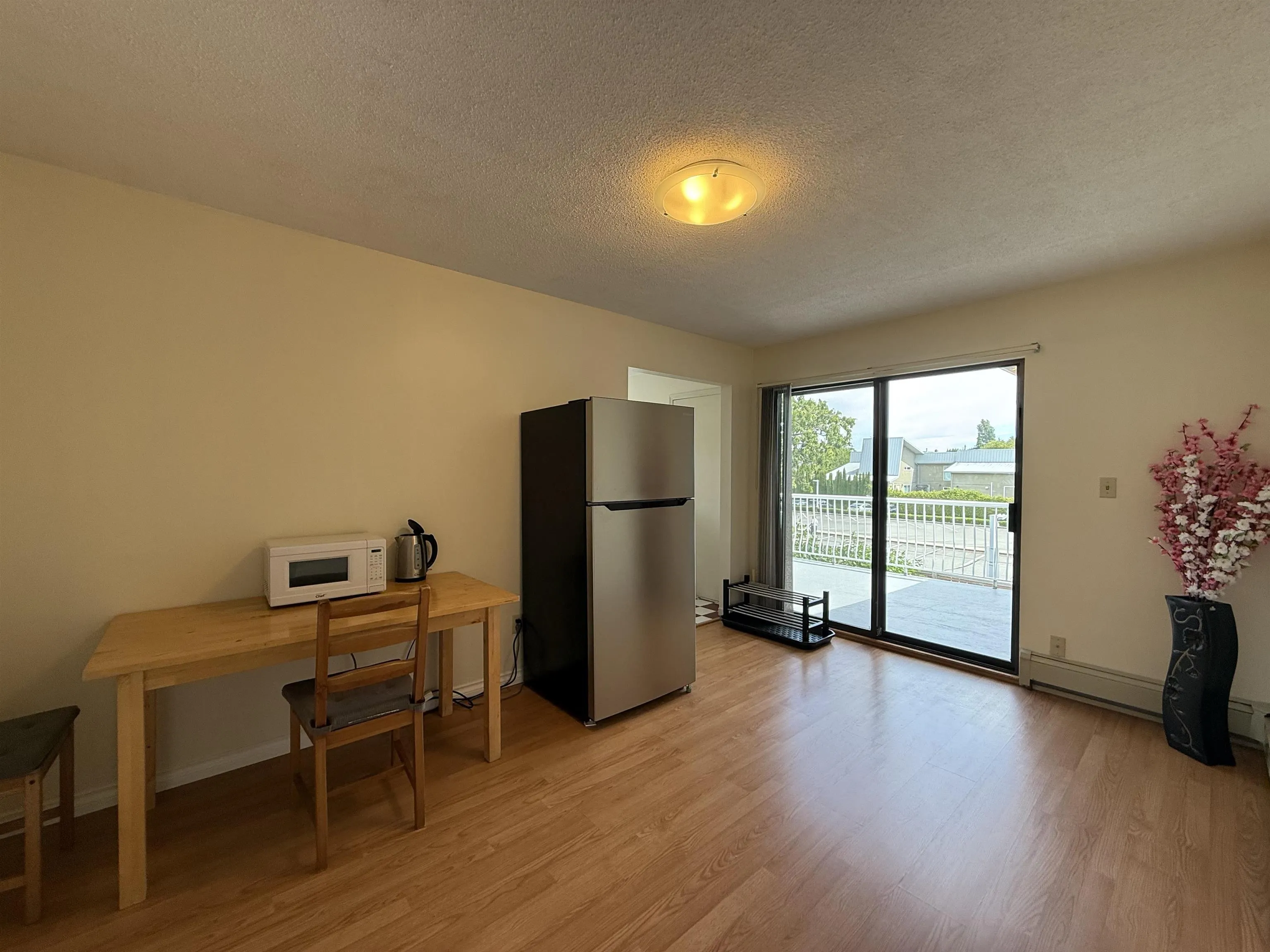 Upper Rental Su 67xx Cairns Court