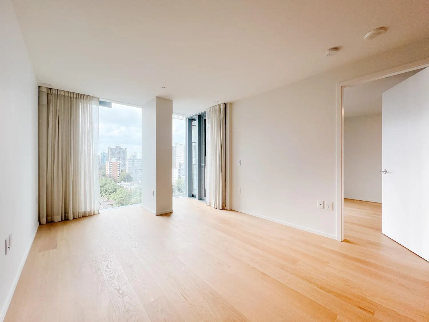 1406 1568 Alberni Street