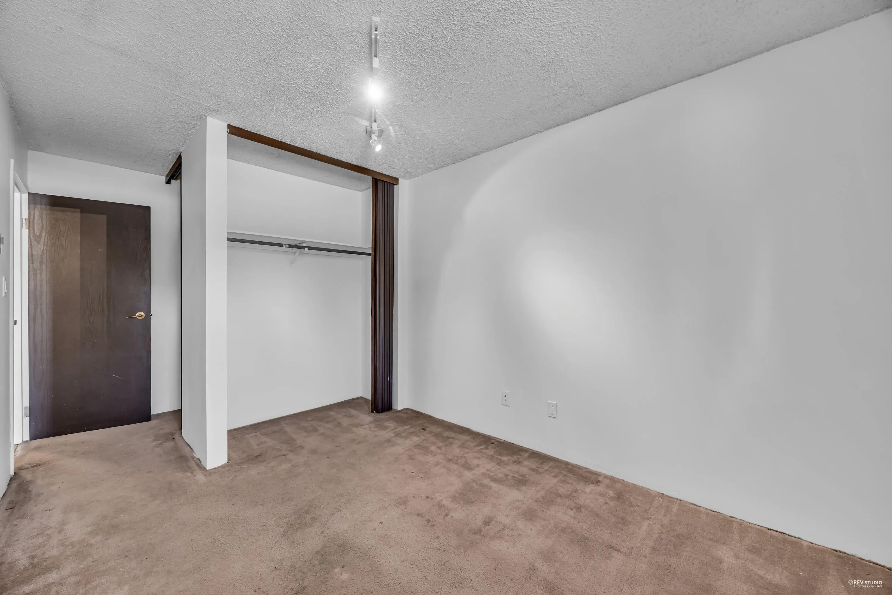 10580 Holly Park Lane