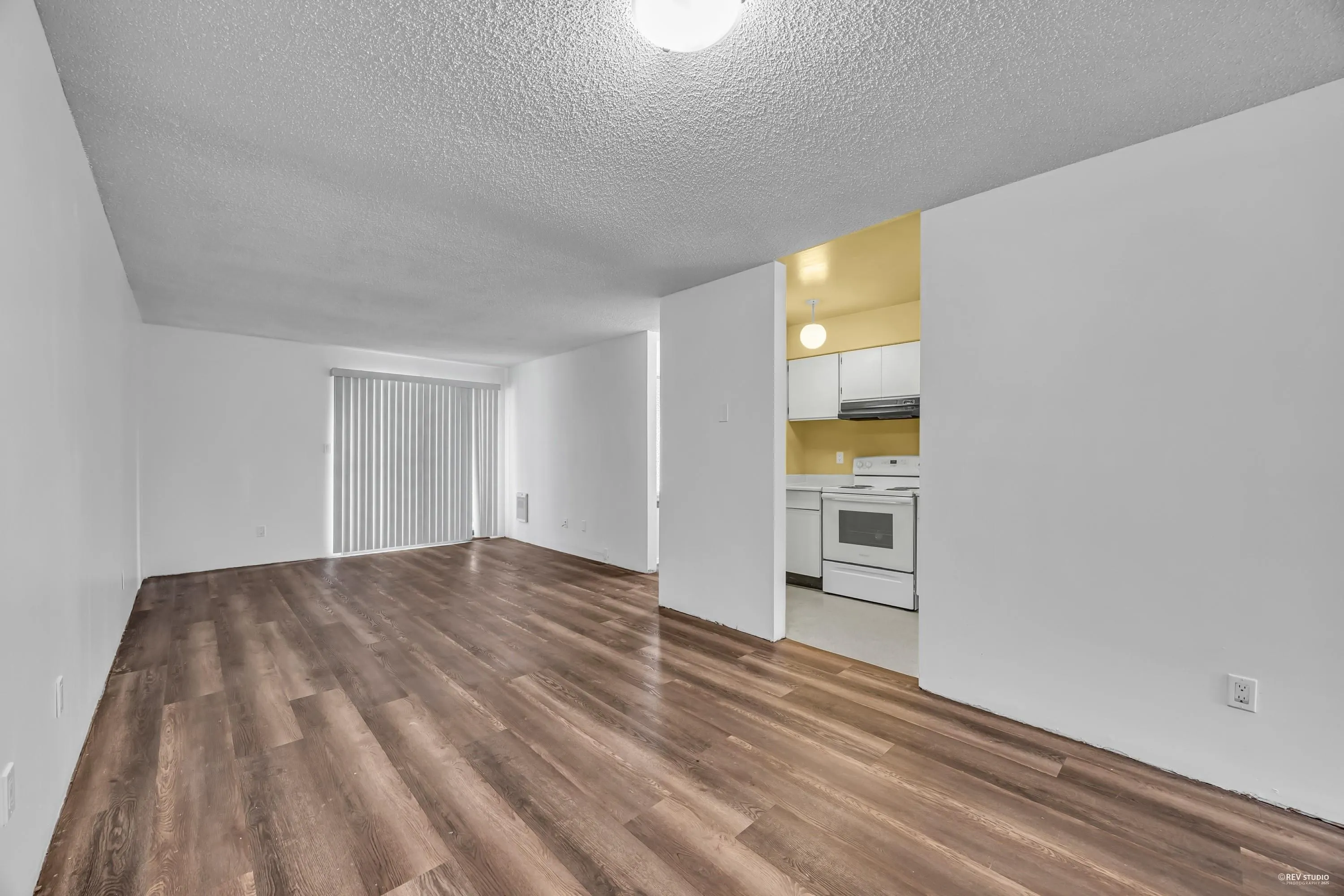 10580 Holly Park Lane