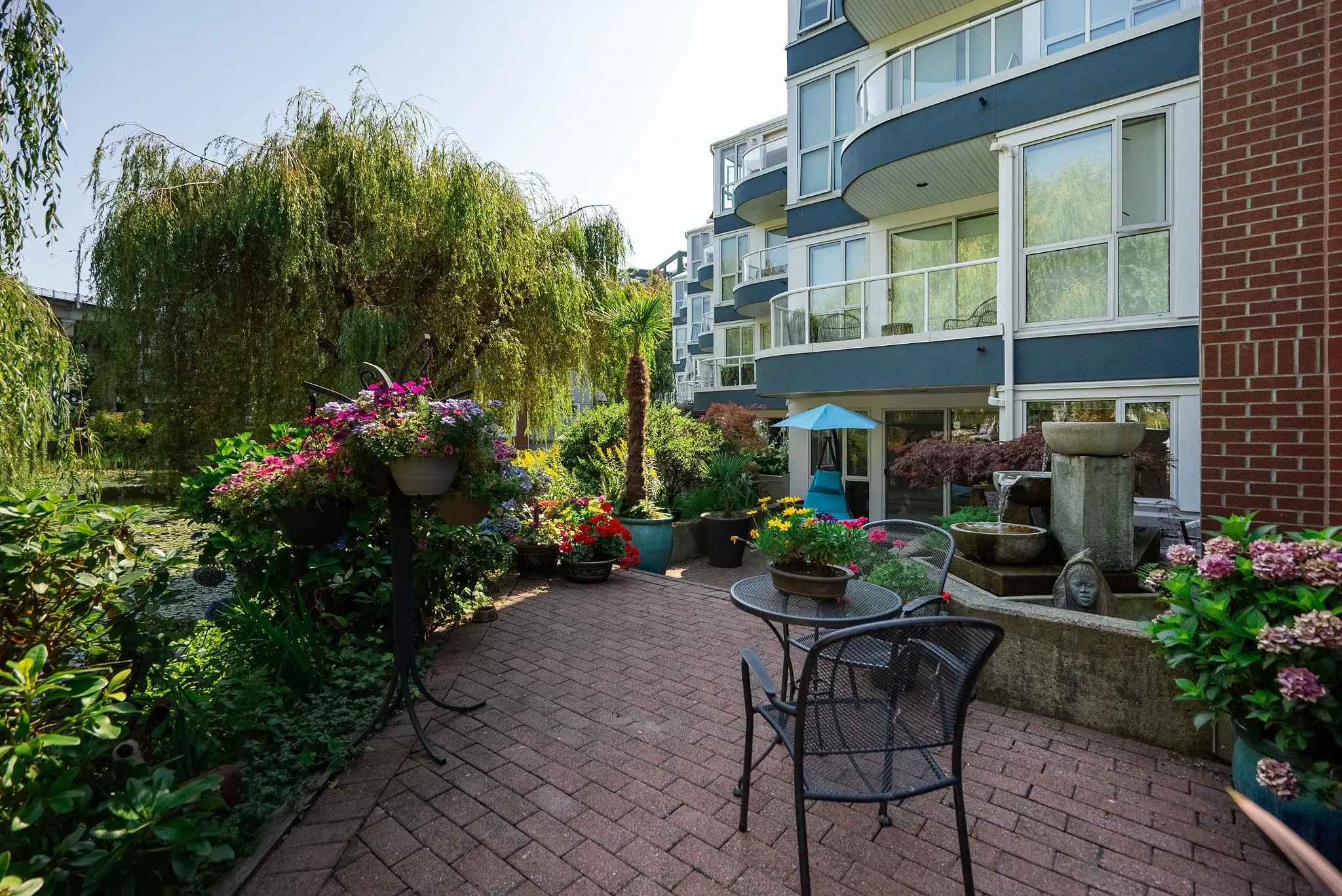 107 1551 Mariner Walk