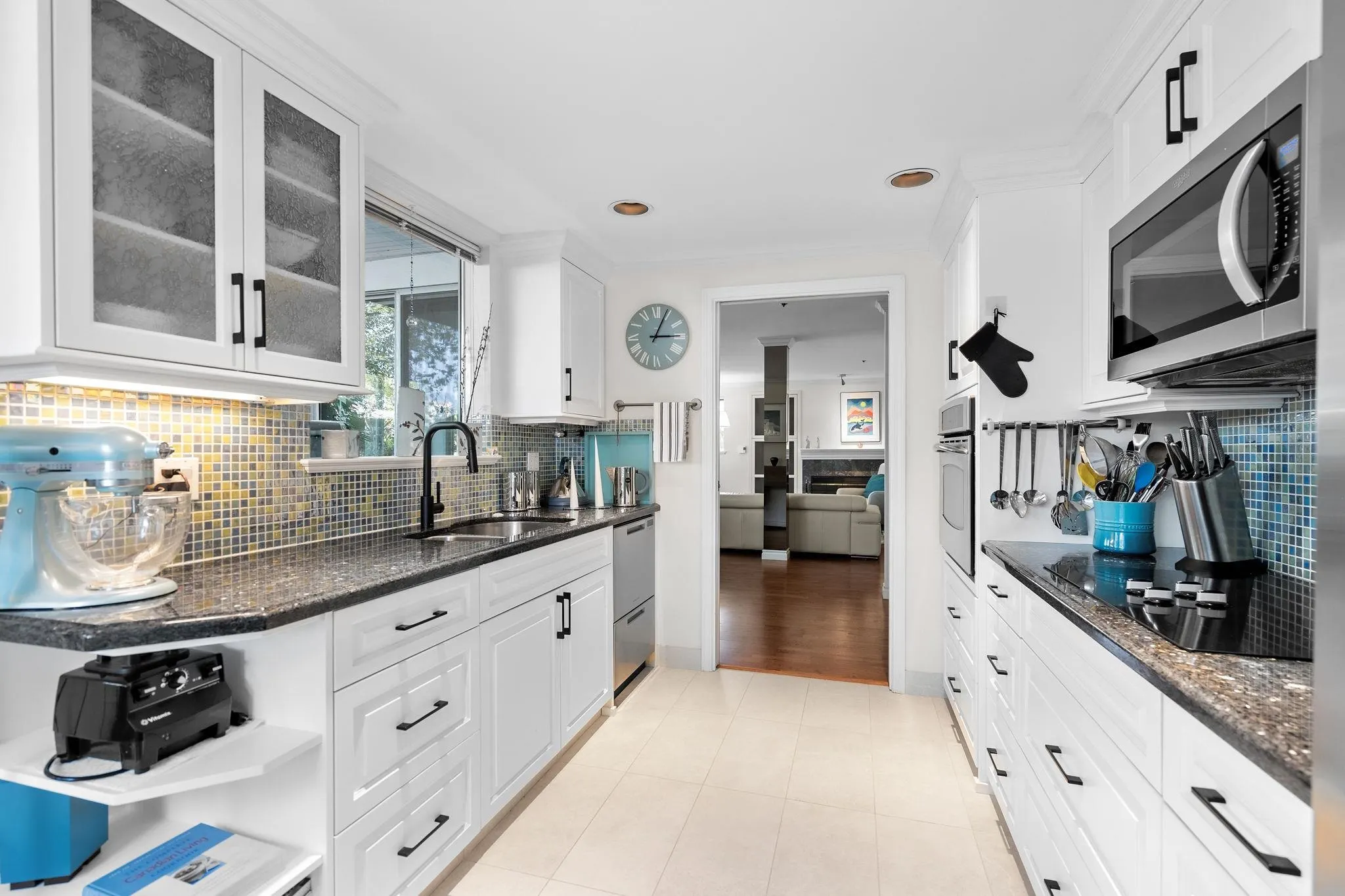 107 1551 Mariner Walk