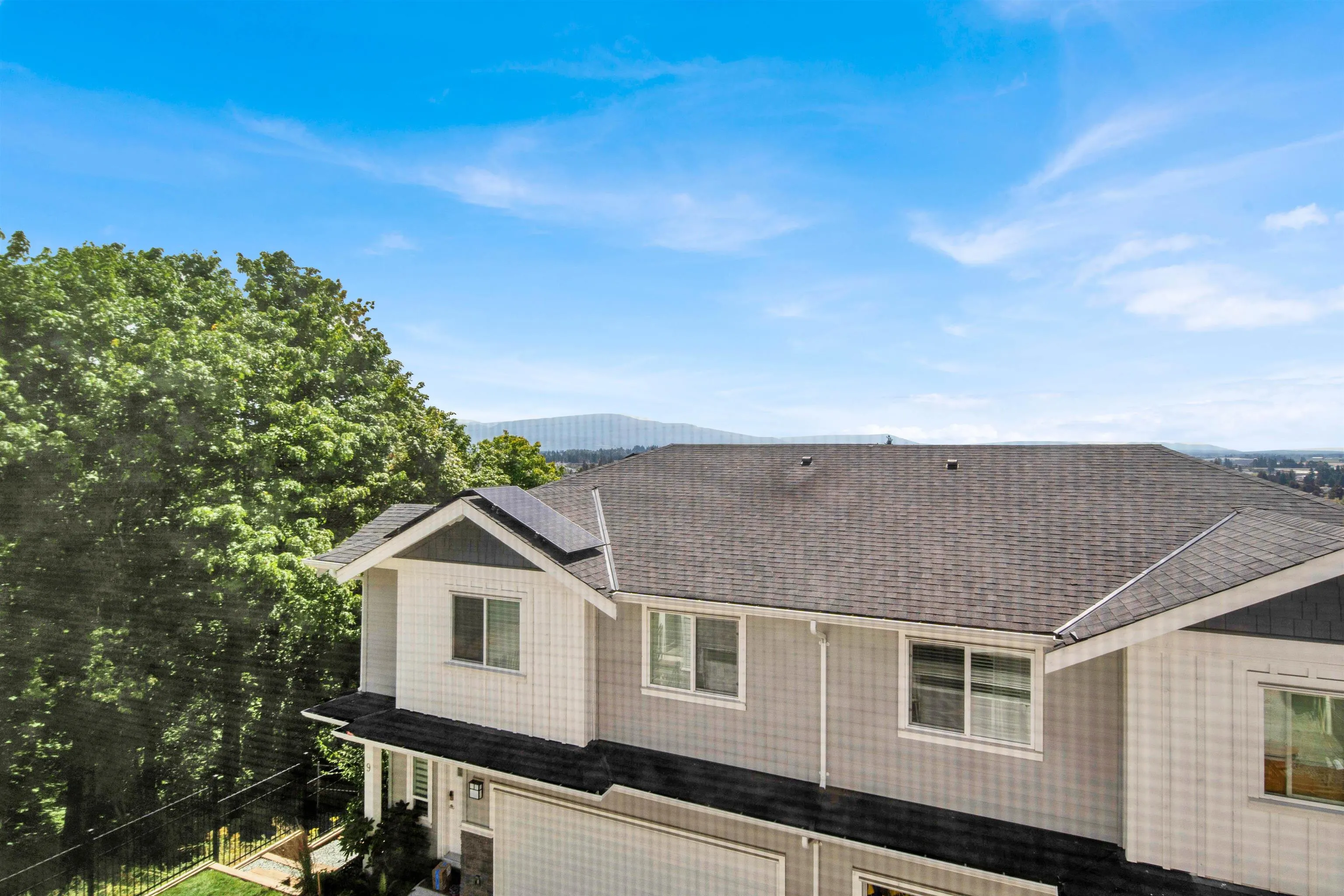 7 31548 Upper Maclure Road