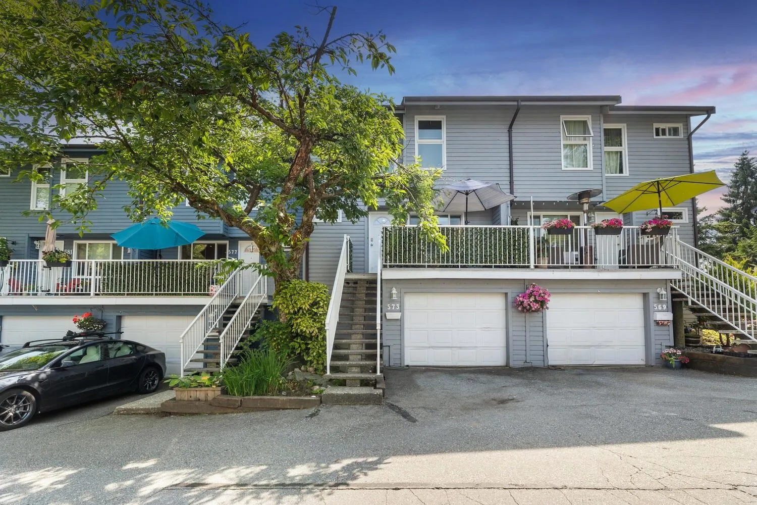 573 Carlsen Place
