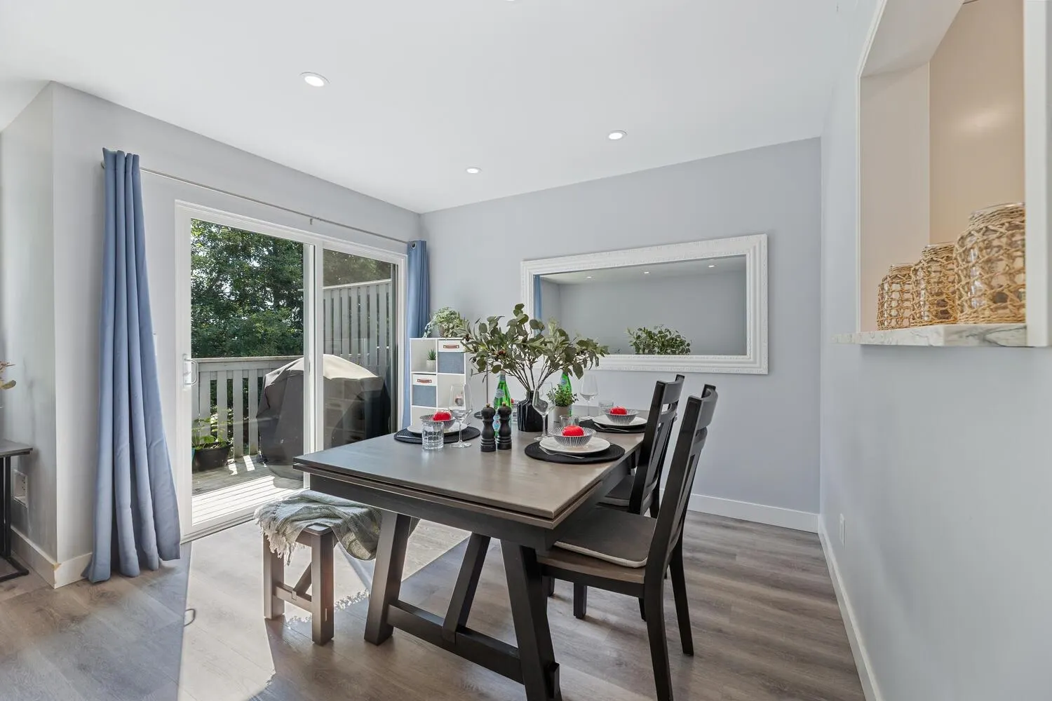 573 Carlsen Place
