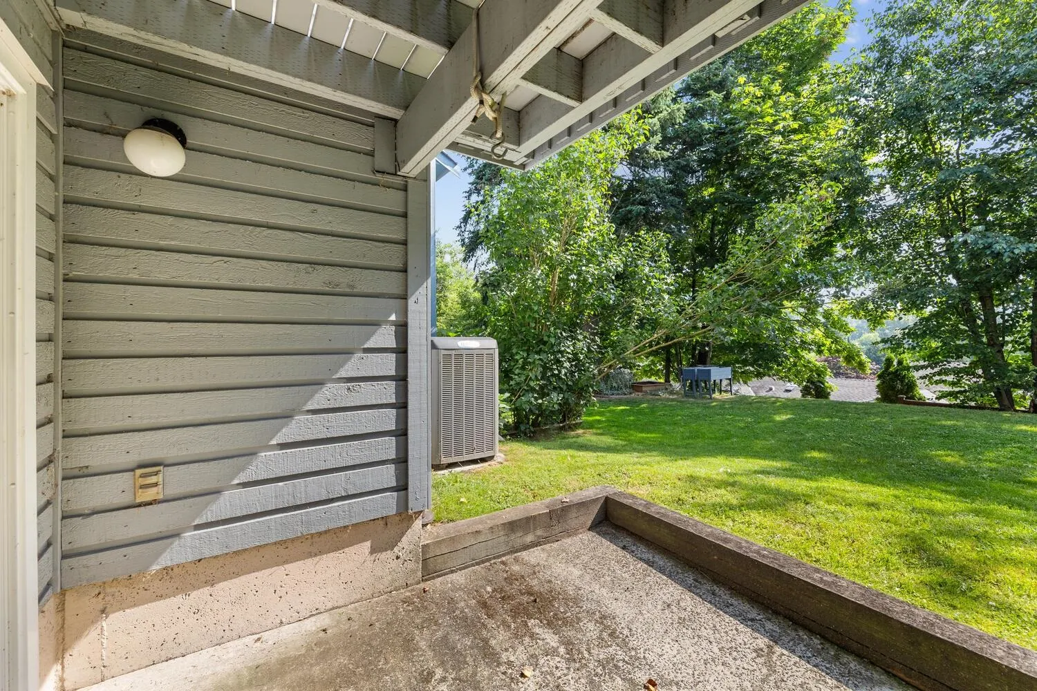 573 Carlsen Place