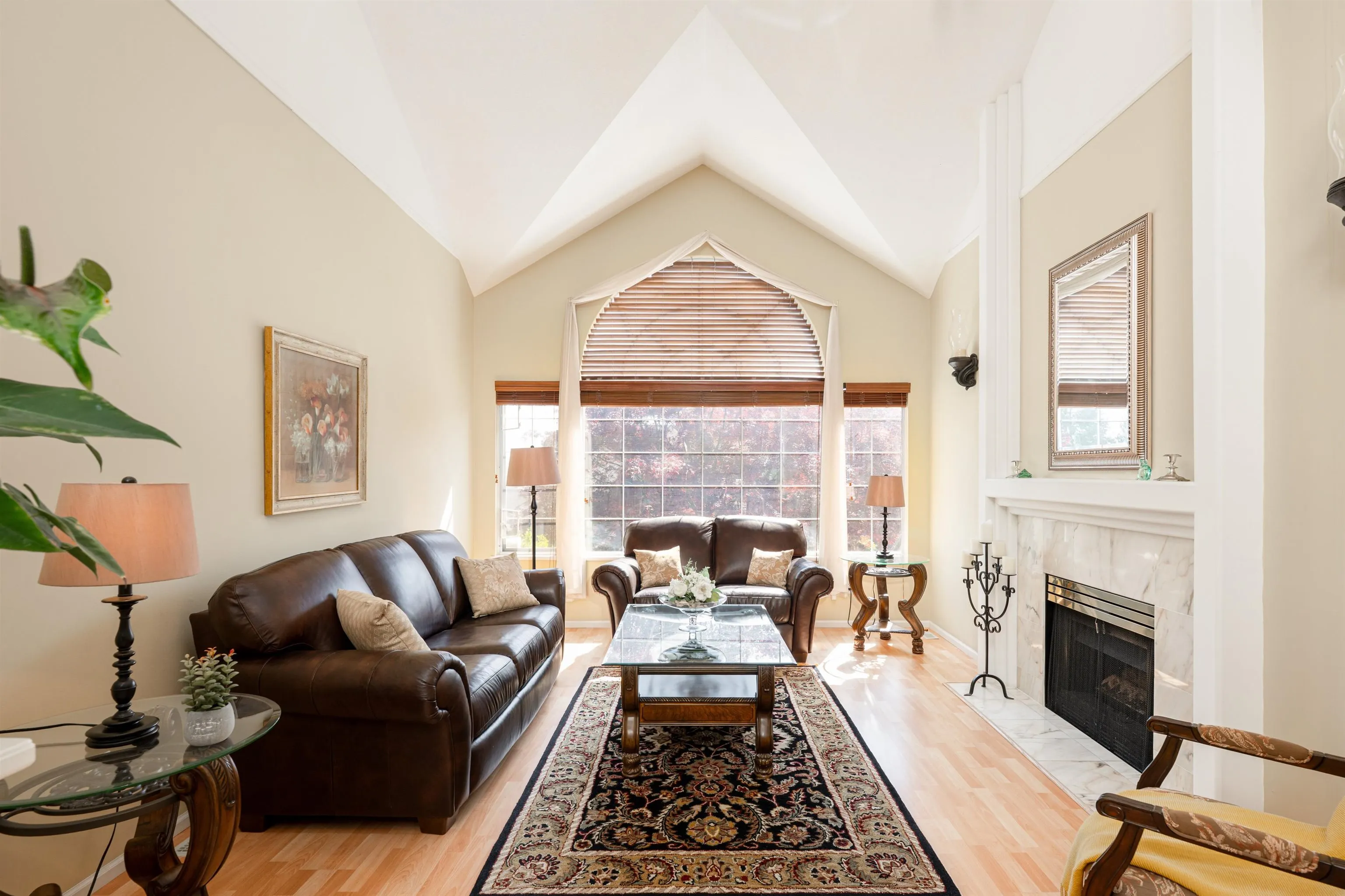 2905 Cliffrose Crescent