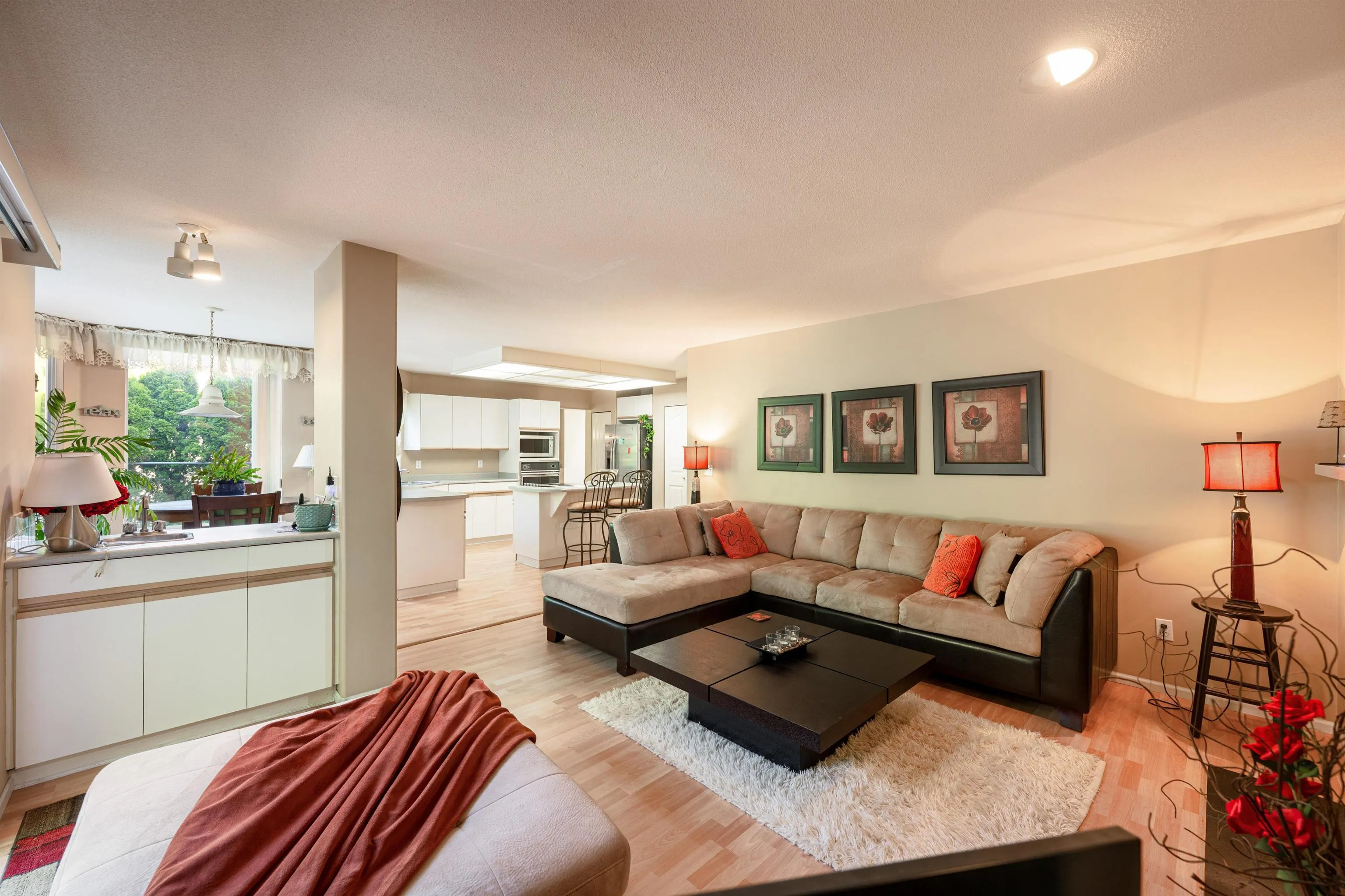 2905 Cliffrose Crescent