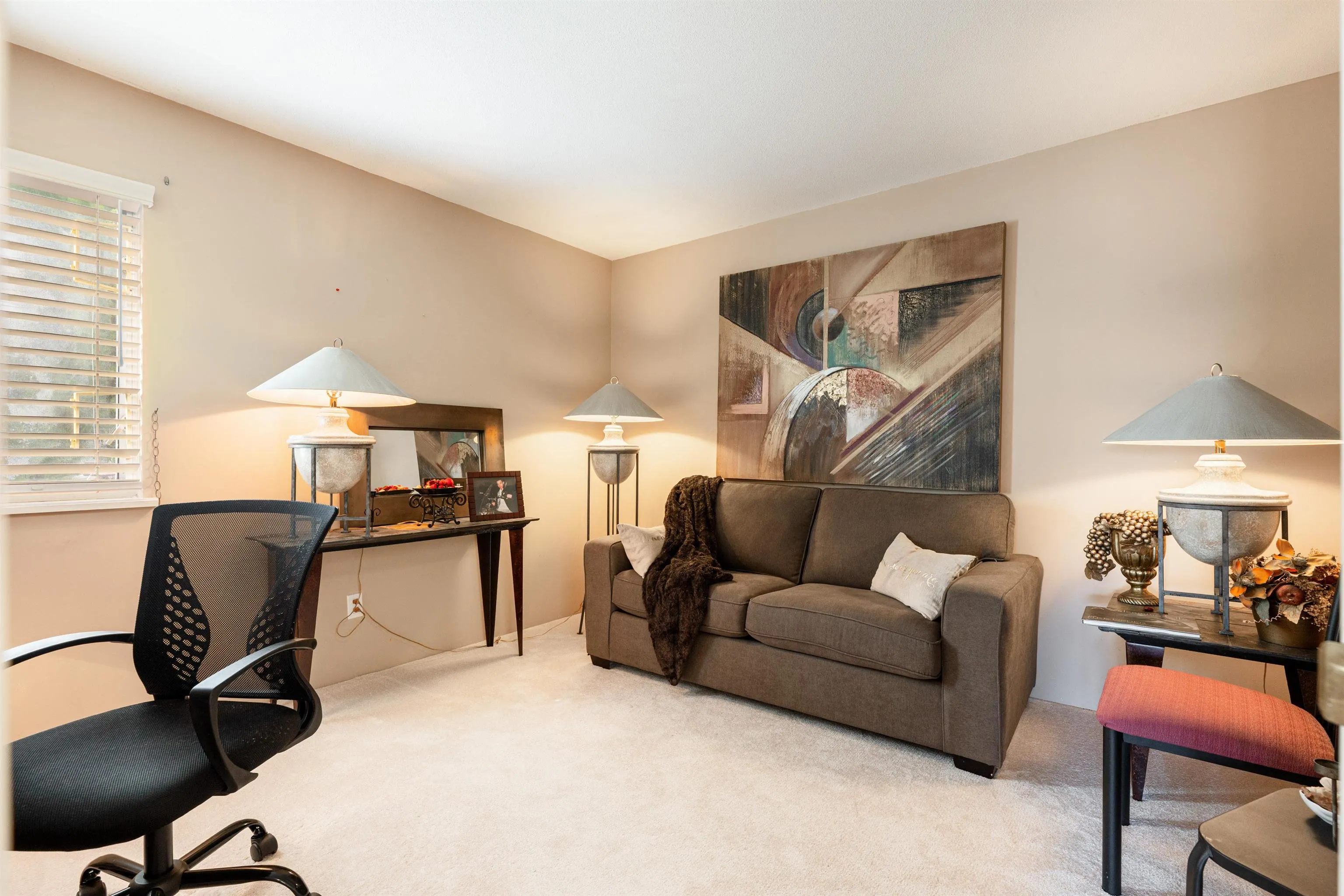 2905 Cliffrose Crescent