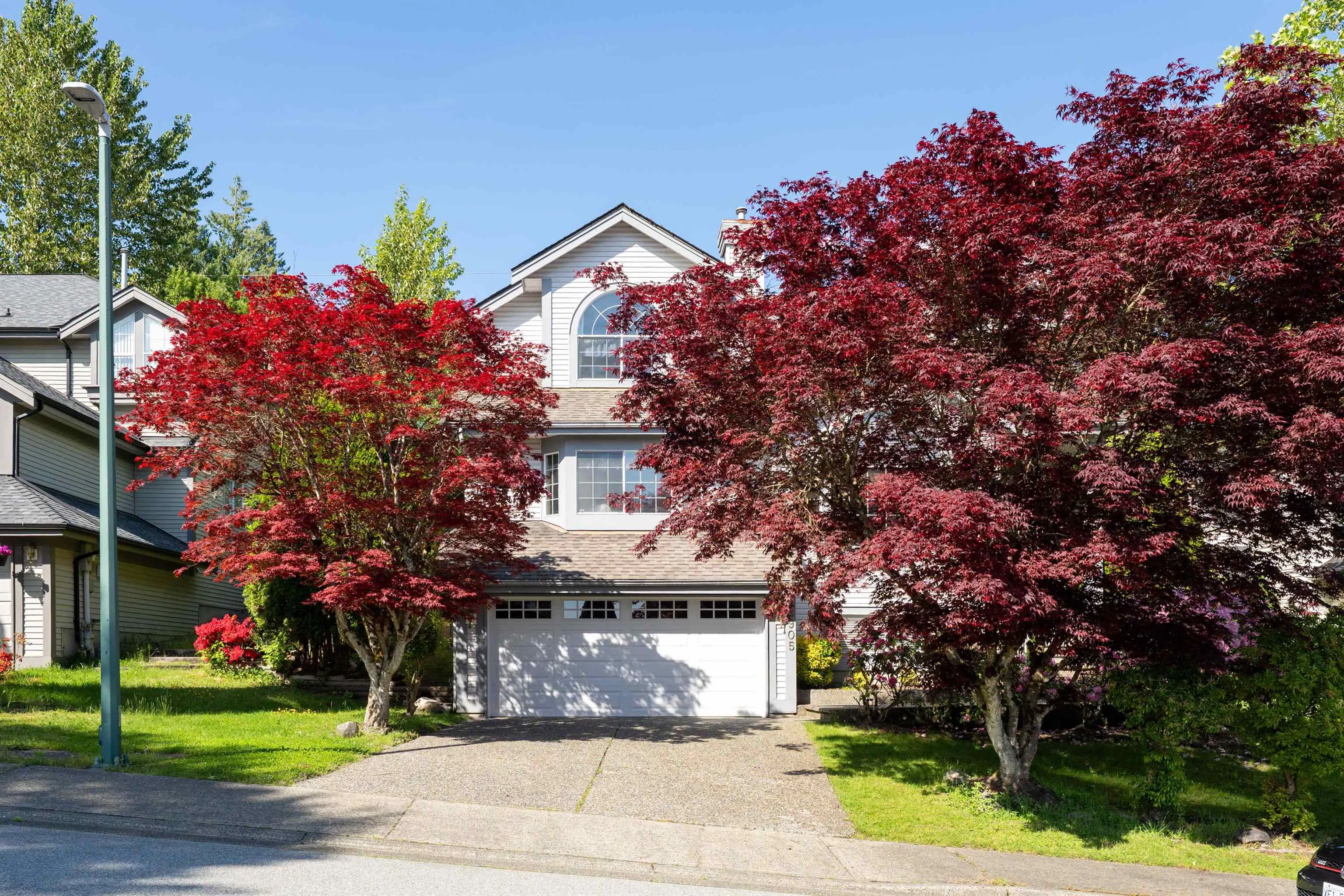 2905 Cliffrose Crescent