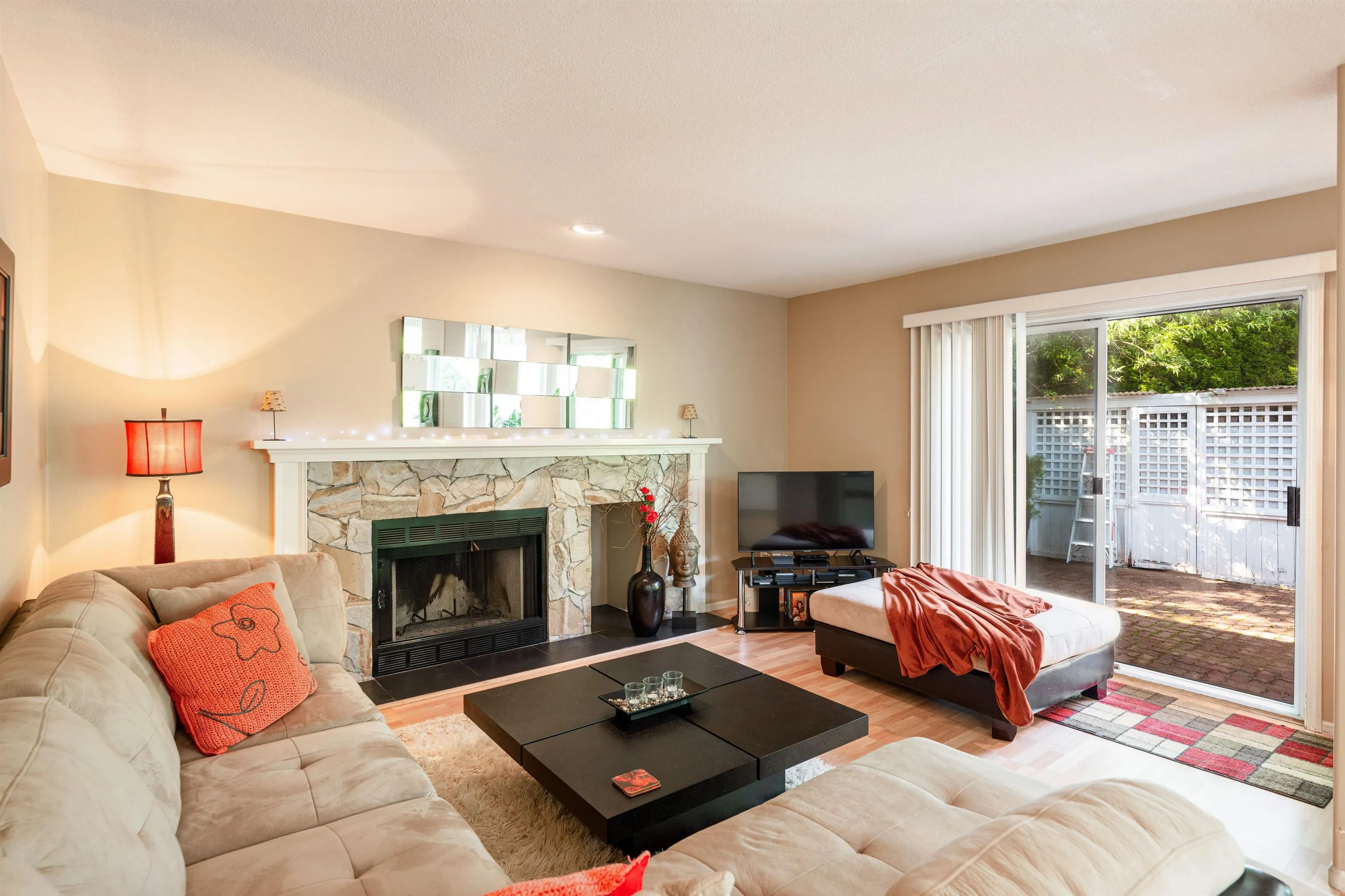 2905 Cliffrose Crescent