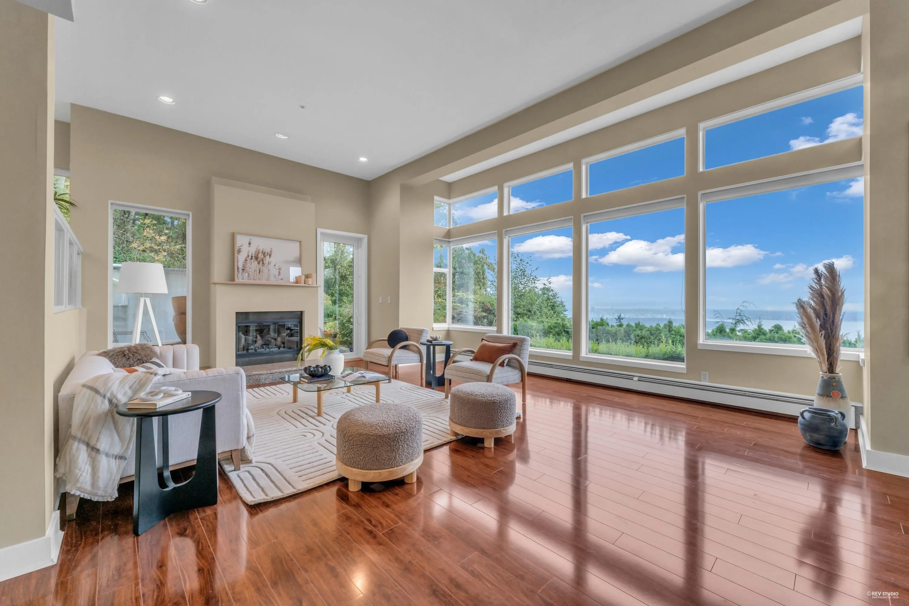 2617 Westhill Way