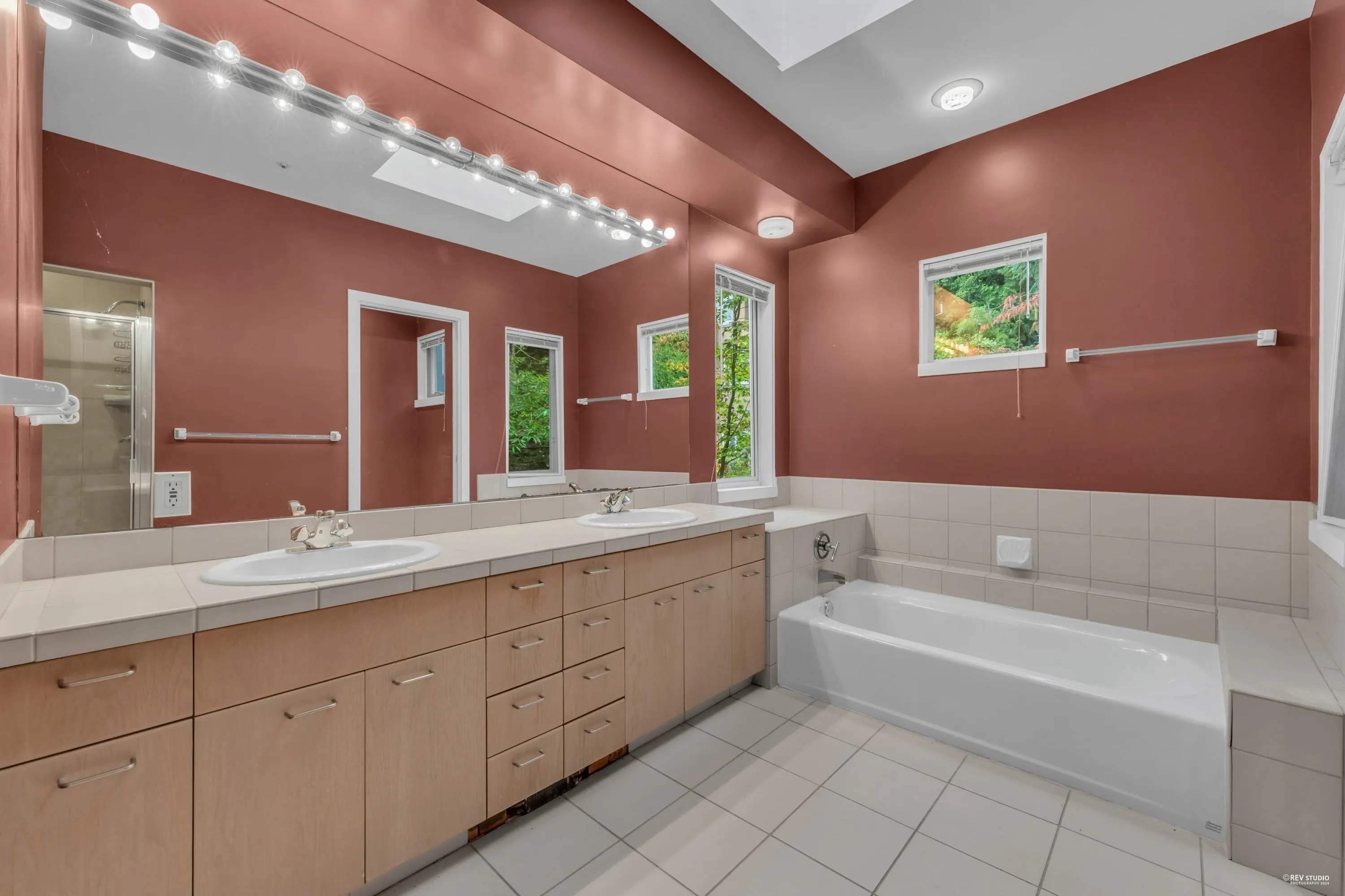 2617 Westhill Way