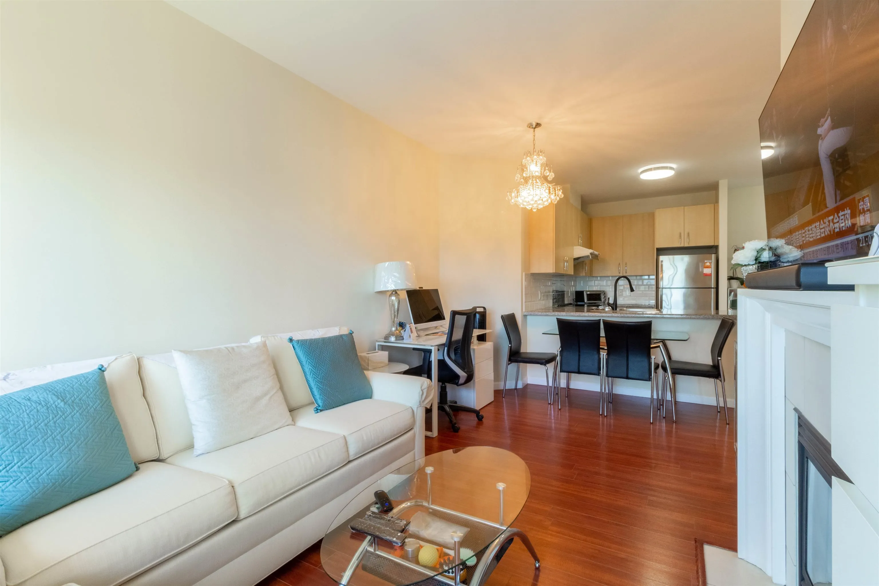 908 7368 Sandborne Avenue