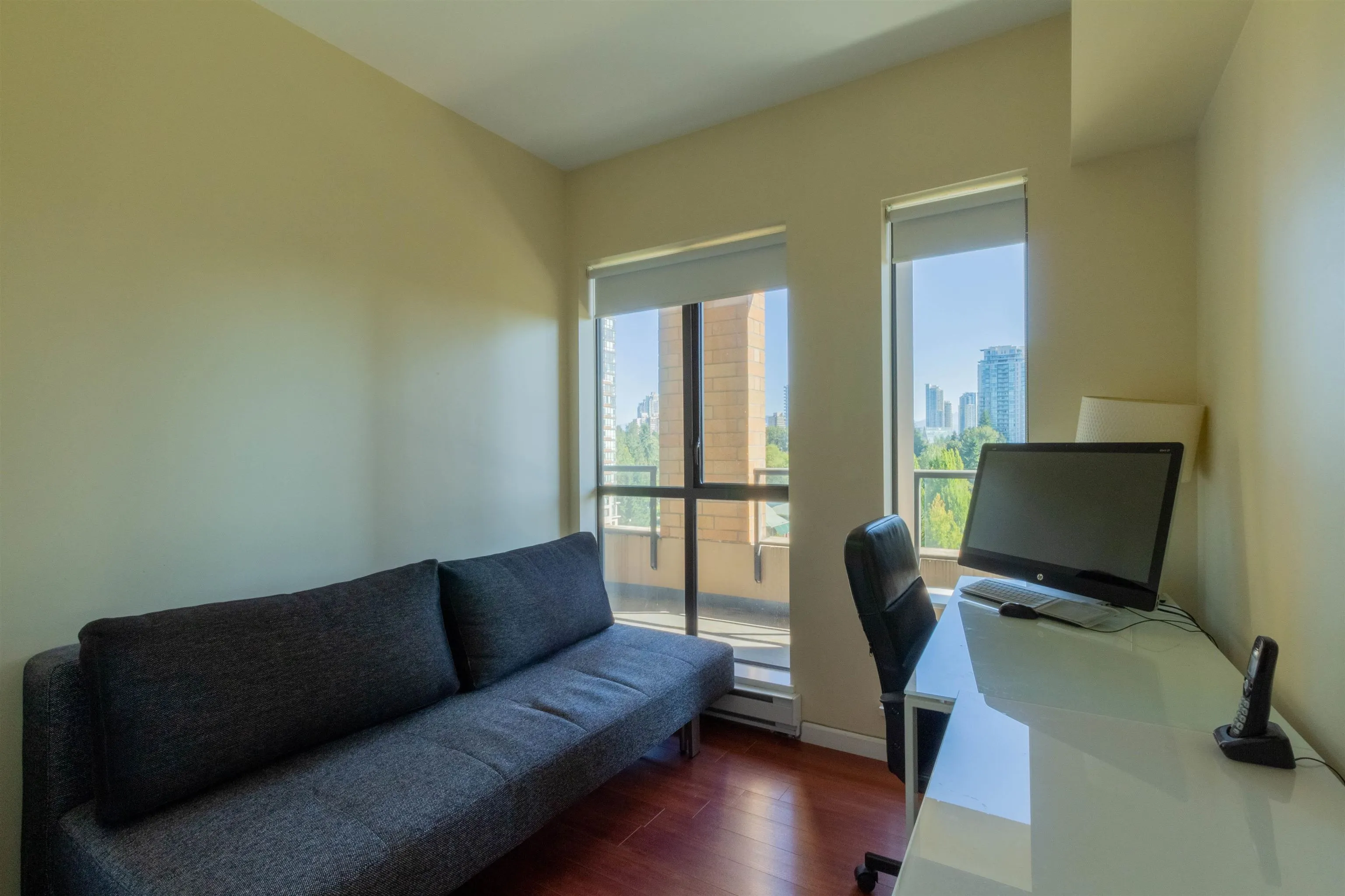 908 7368 Sandborne Avenue