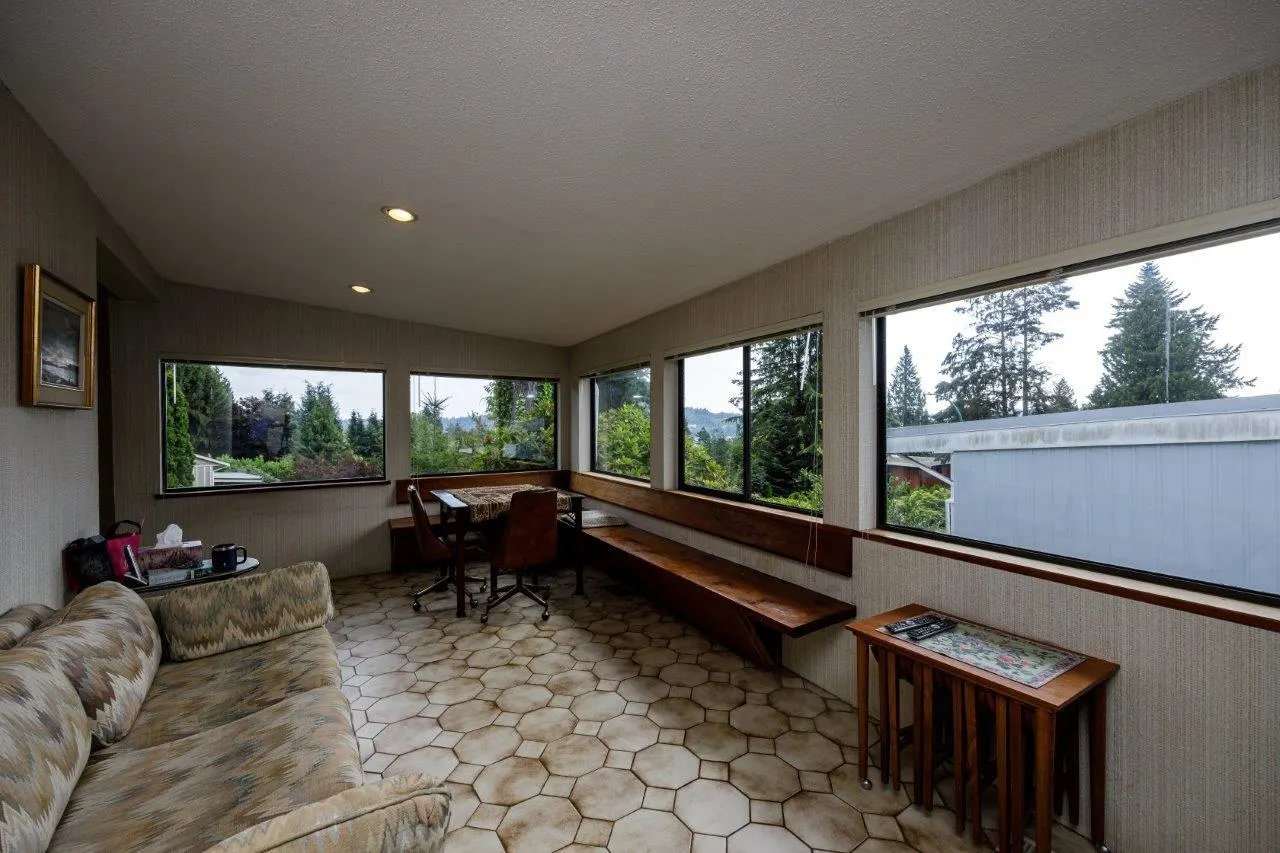 697 Plymouth Drive