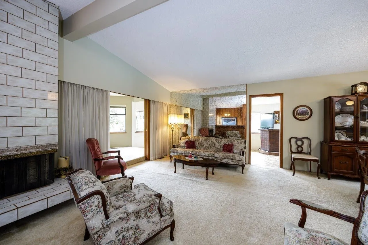 697 Plymouth Drive