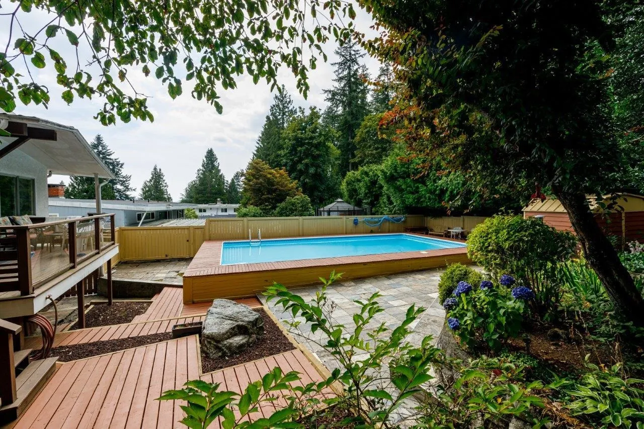 697 Plymouth Drive