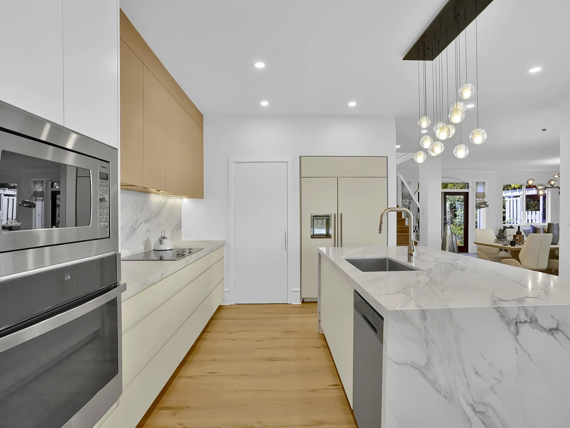 1176 W 17th Street