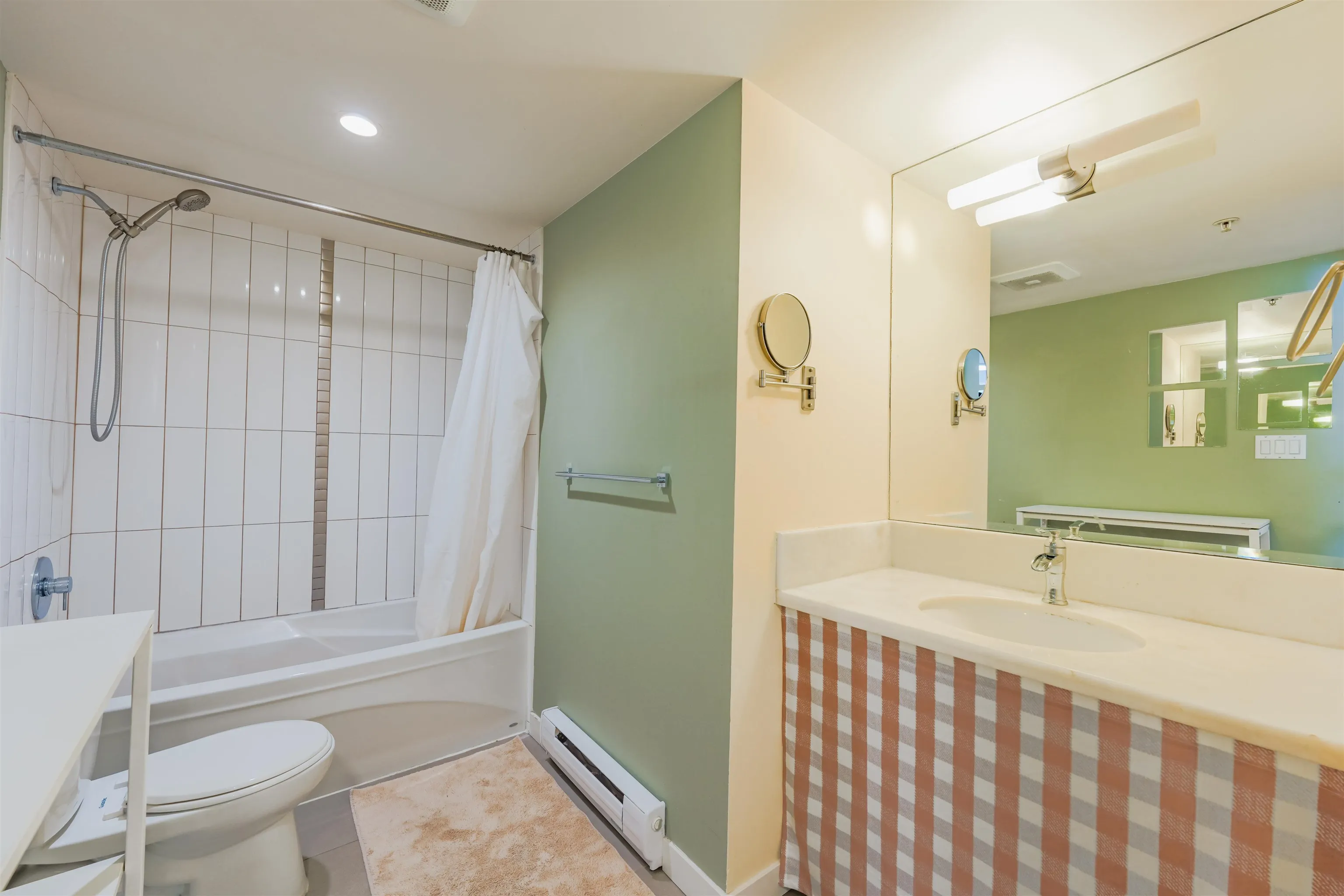 511 7888 Saba Road