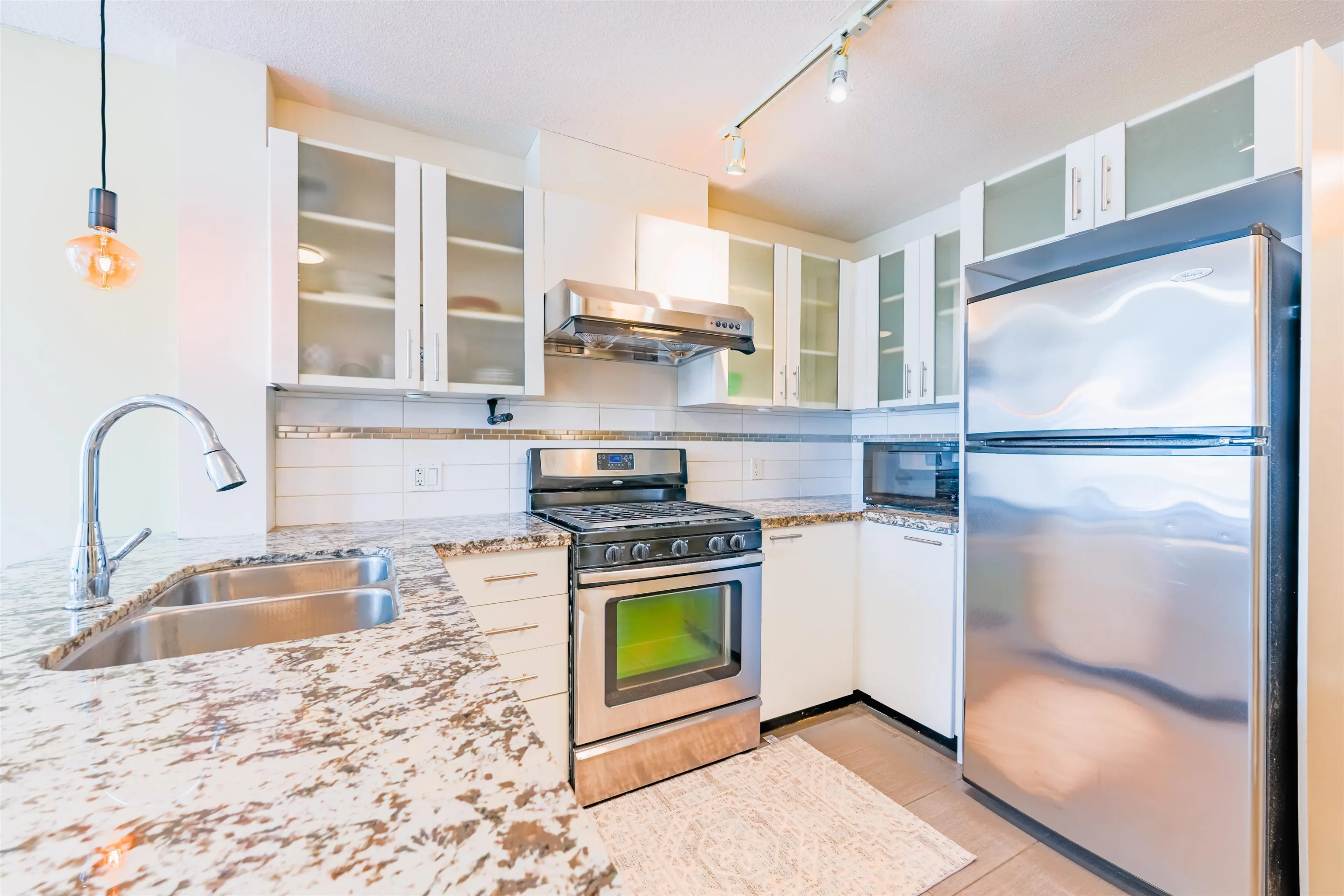 511 7888 Saba Road