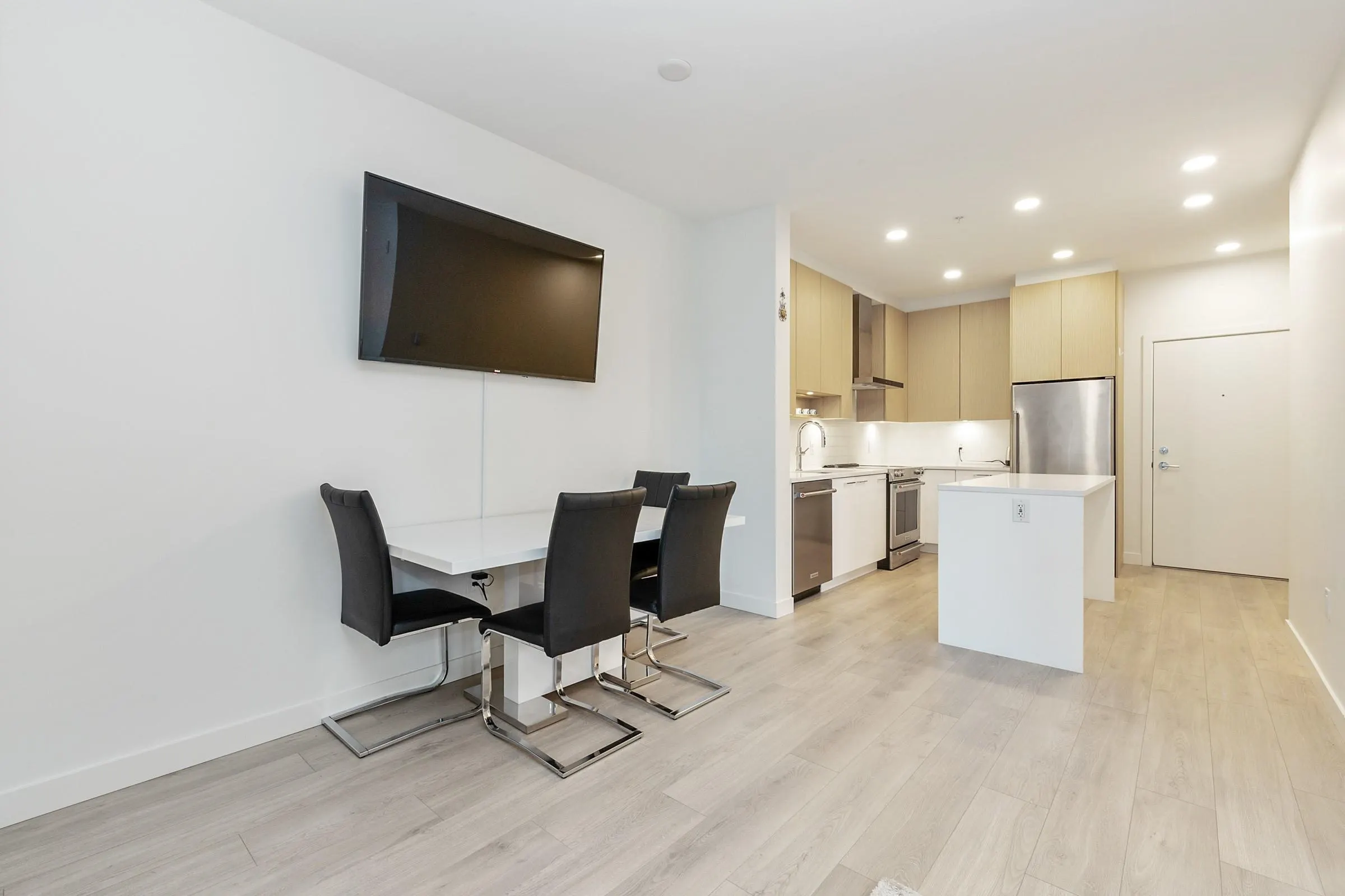 522 7588 16th Street