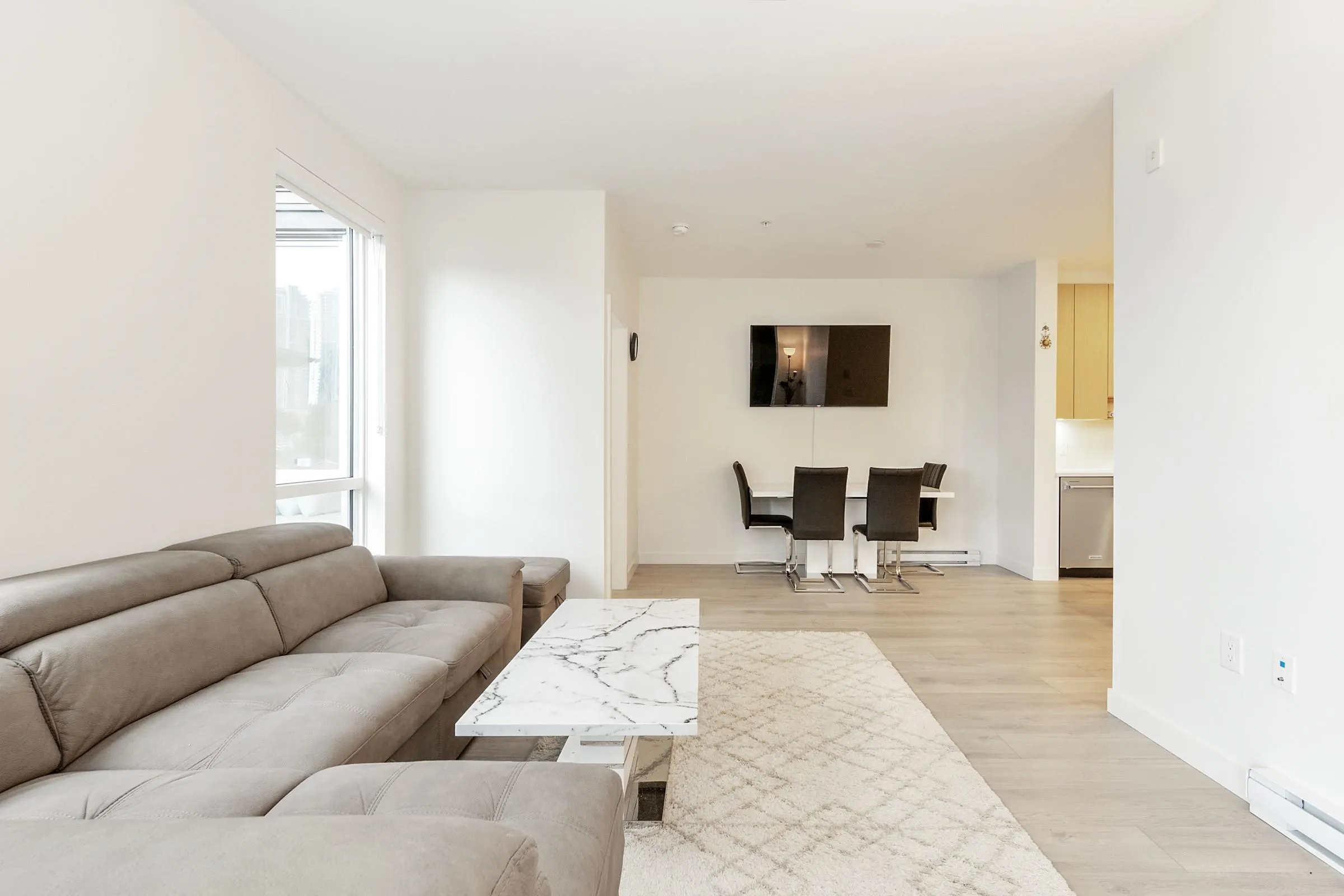 522 7588 16th Street