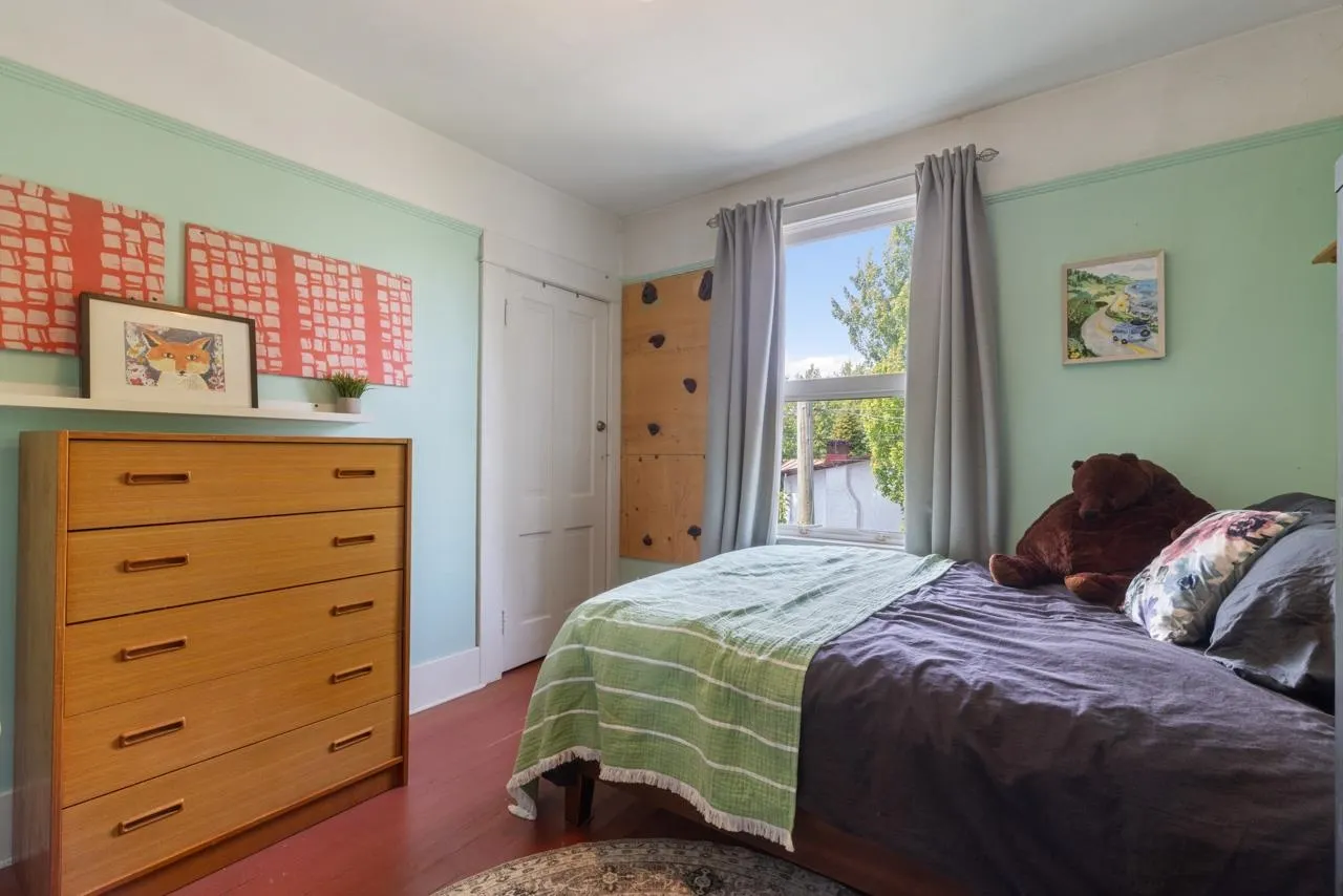 3432 St. Catherines Street