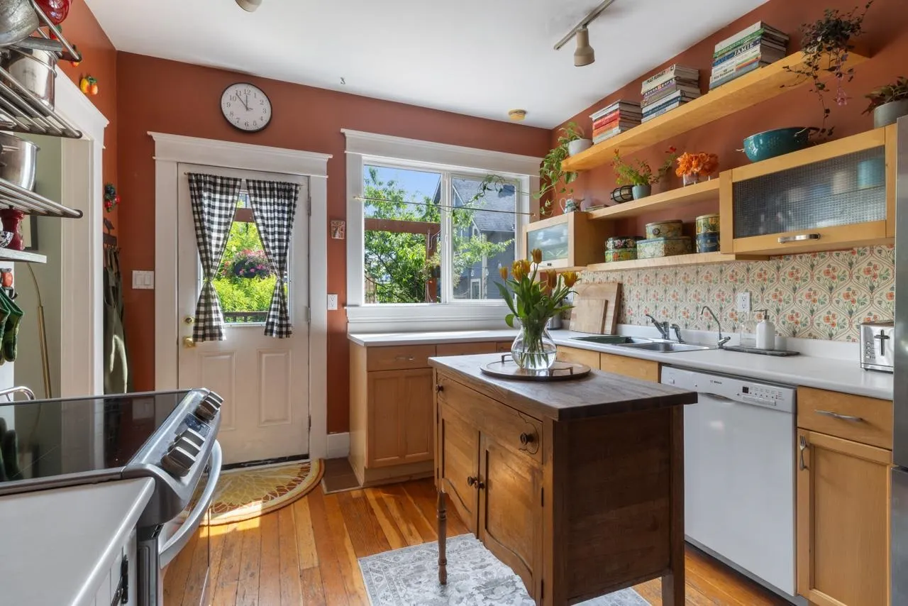 3432 St. Catherines Street