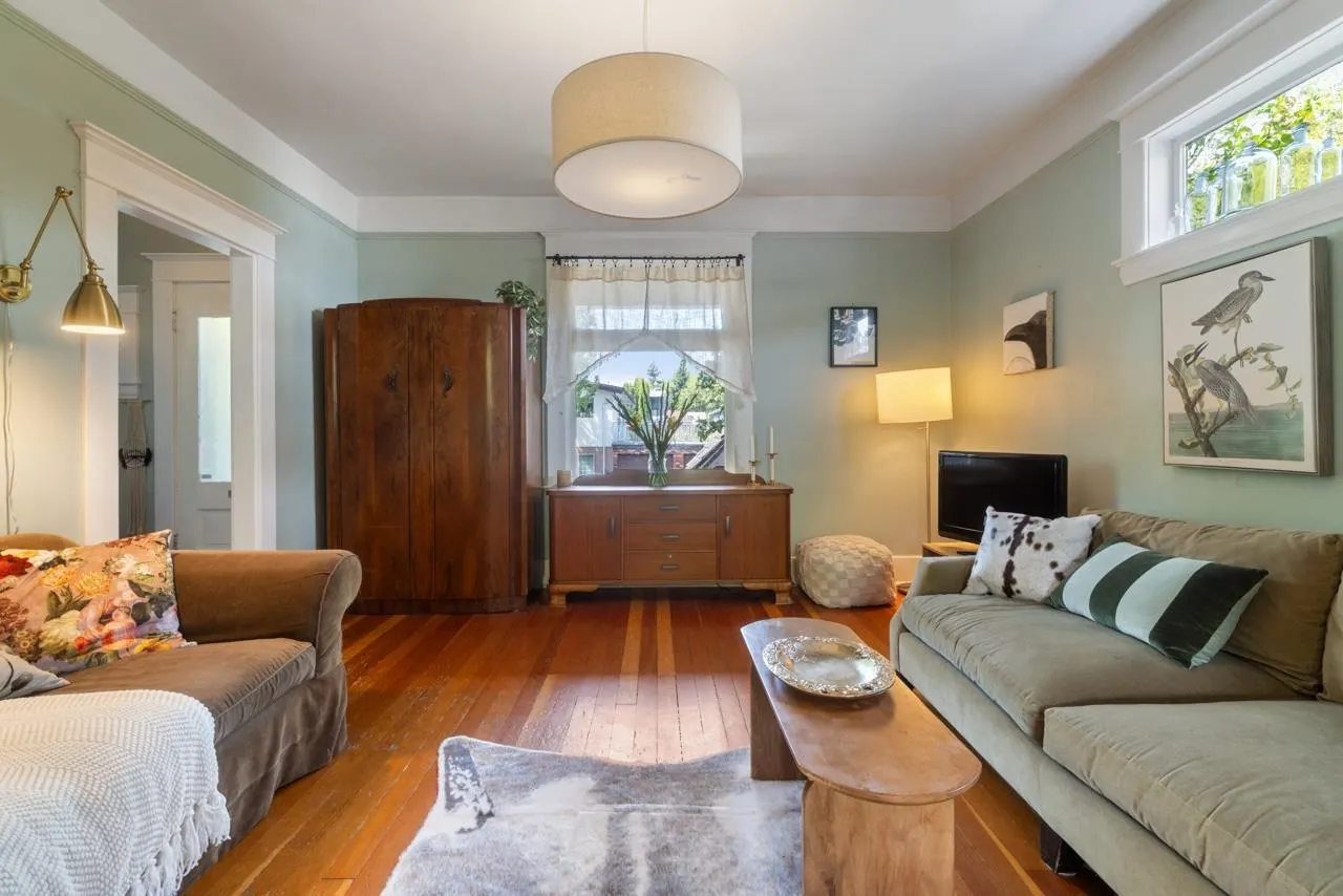 3432 St. Catherines Street