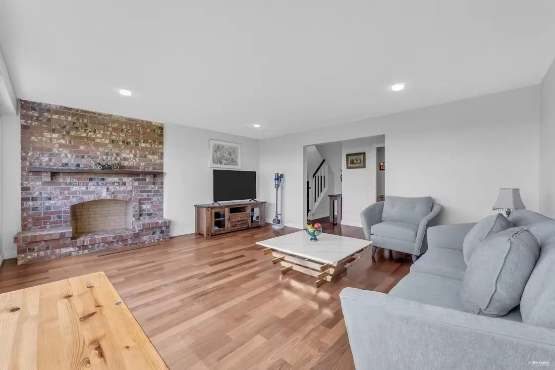 1418 Bramwell Road
