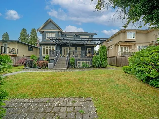 2135 W 37th Avenue