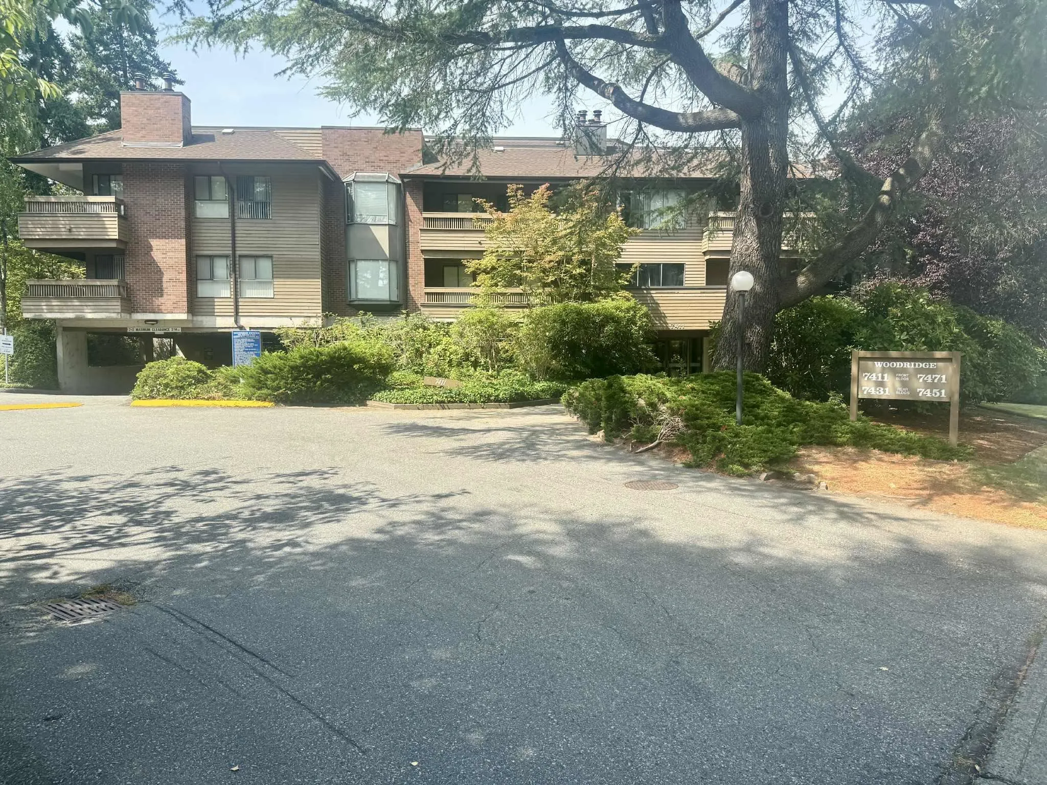 114 7411 Minoru Boulevard