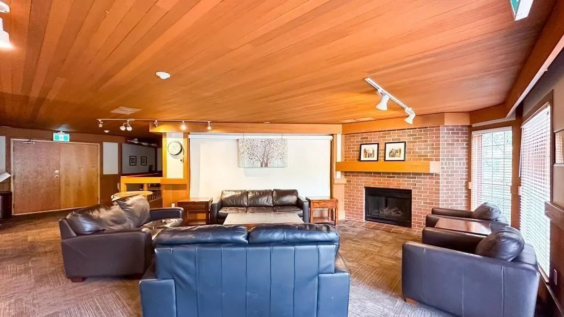 114 7411 Minoru Boulevard