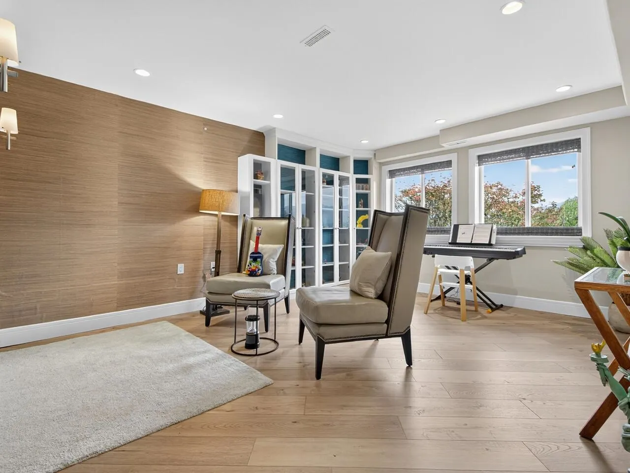 1052 Corona Crescent