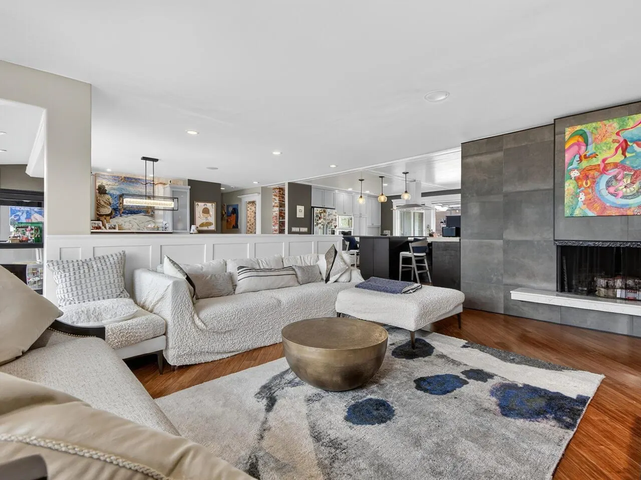 1052 Corona Crescent