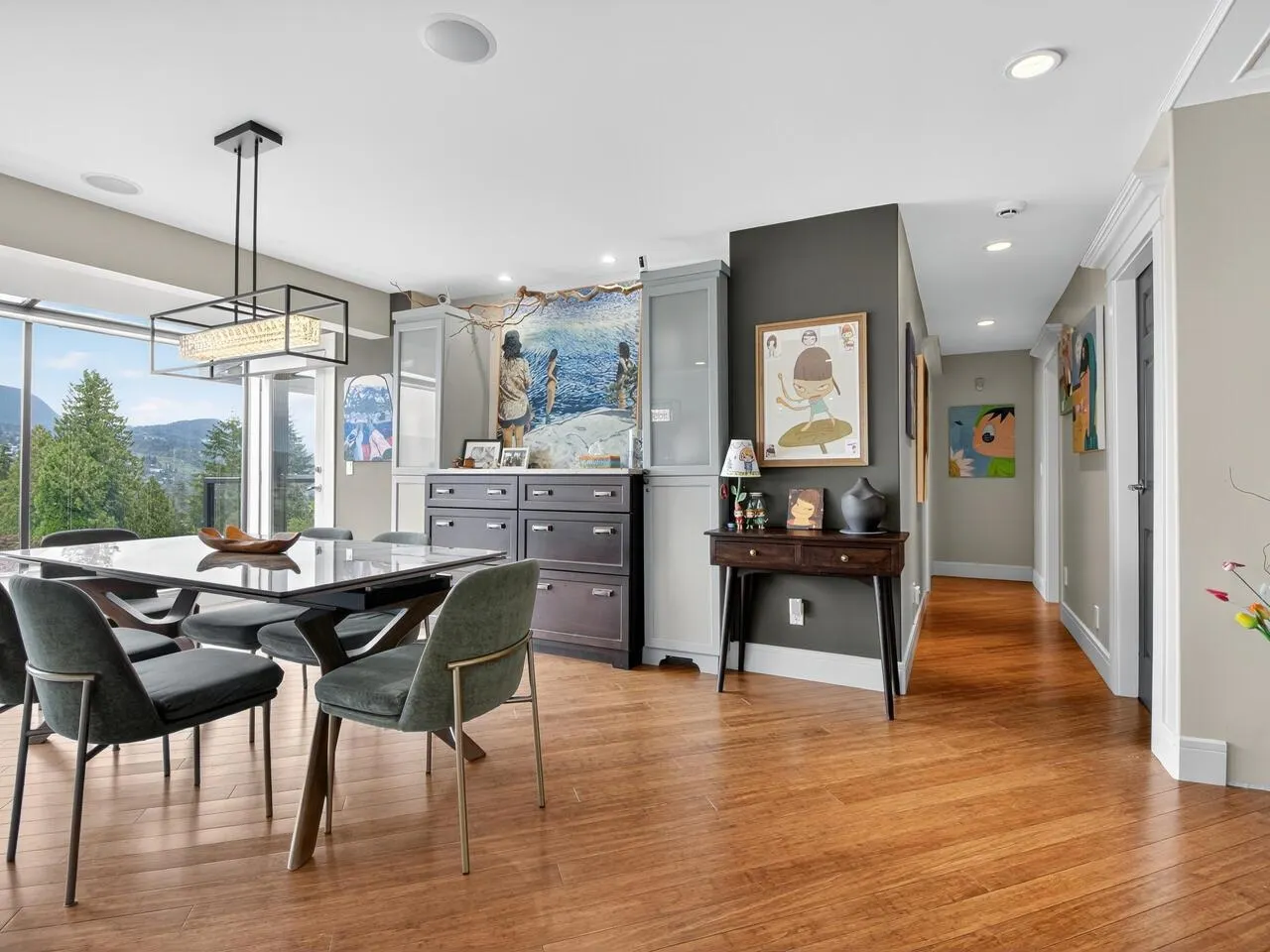 1052 Corona Crescent