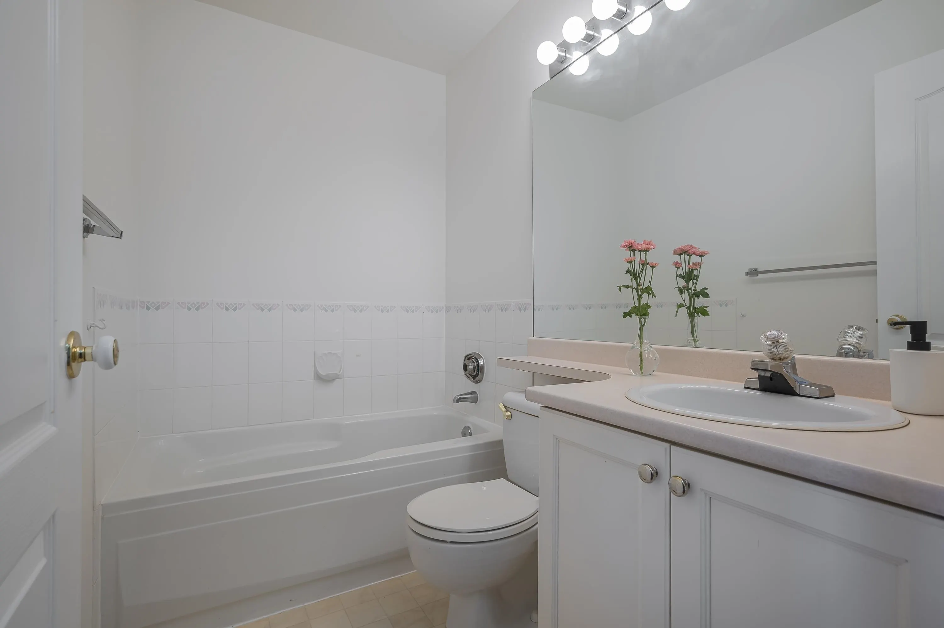 82 8716 Walnut Grove Drive